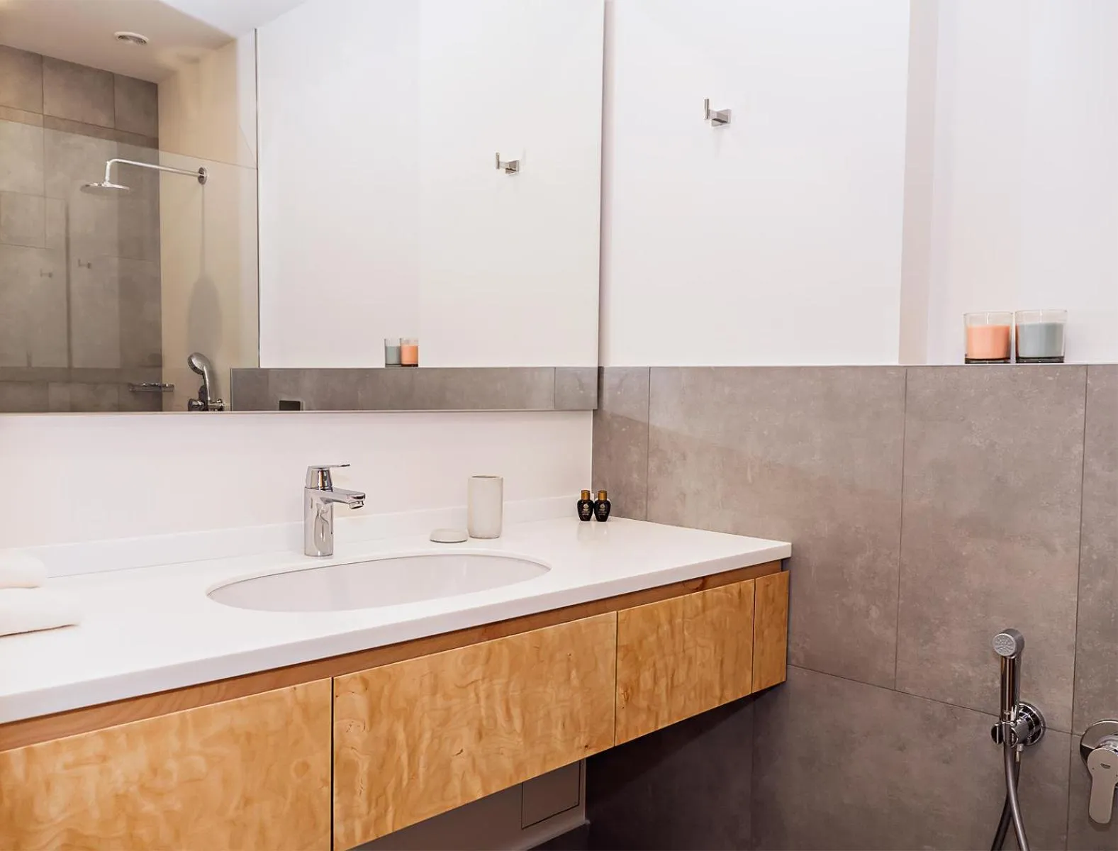 Bathroom in Dilijani Tun Hotel & Restaurant