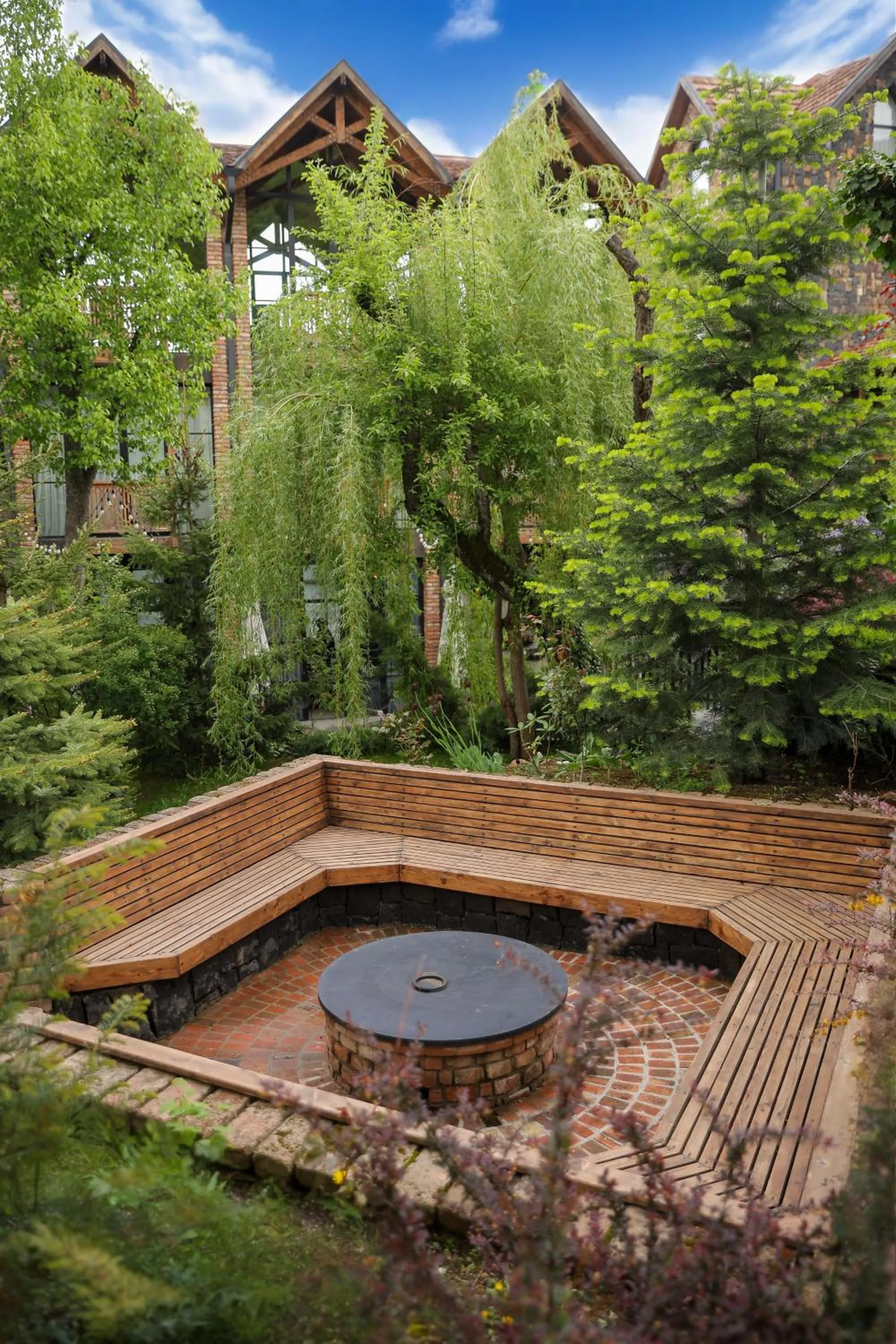 Garden in Dilijani Tun Hotel & Restaurant