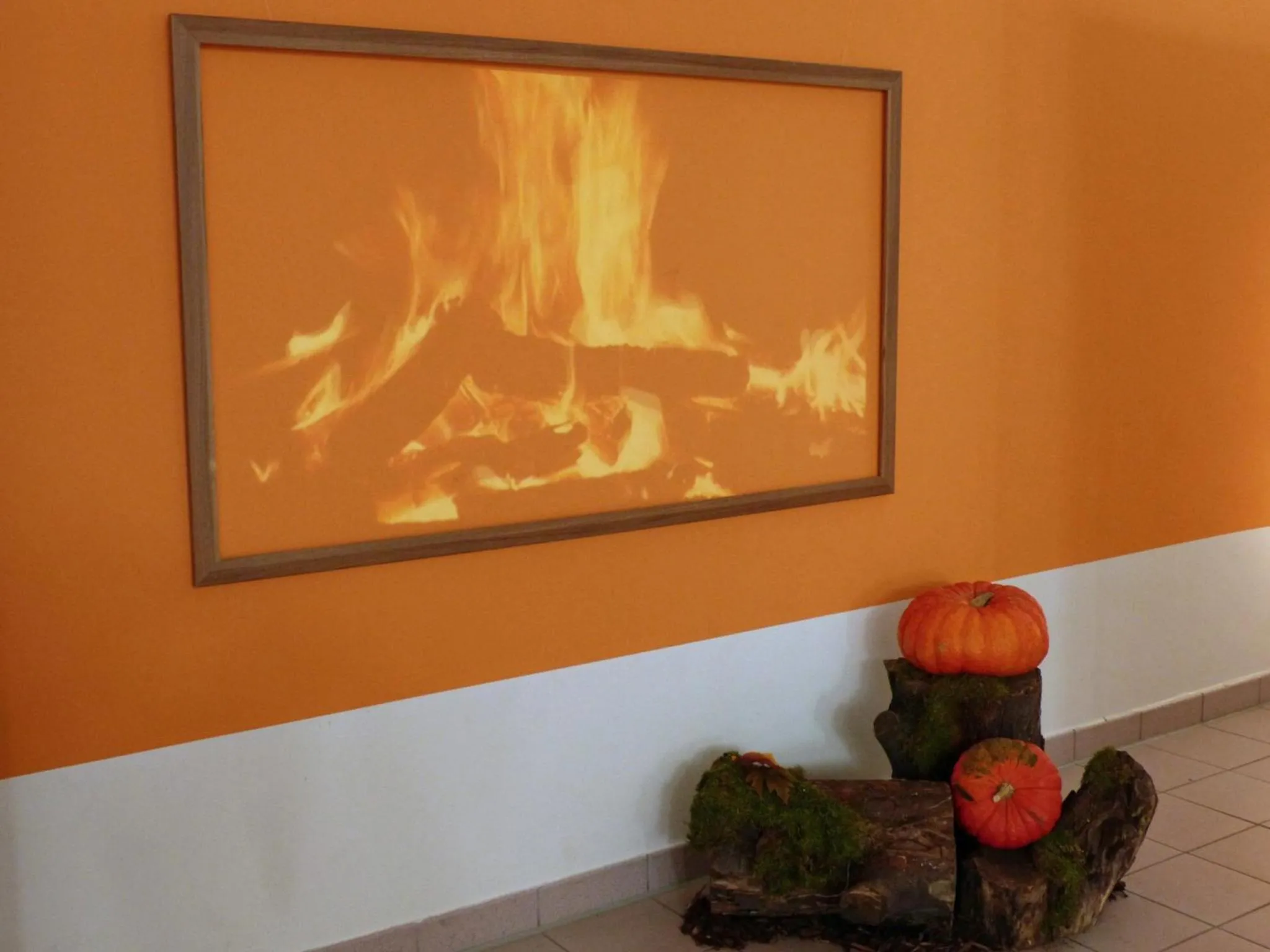 Decorative detail in CJD Bonn Castell