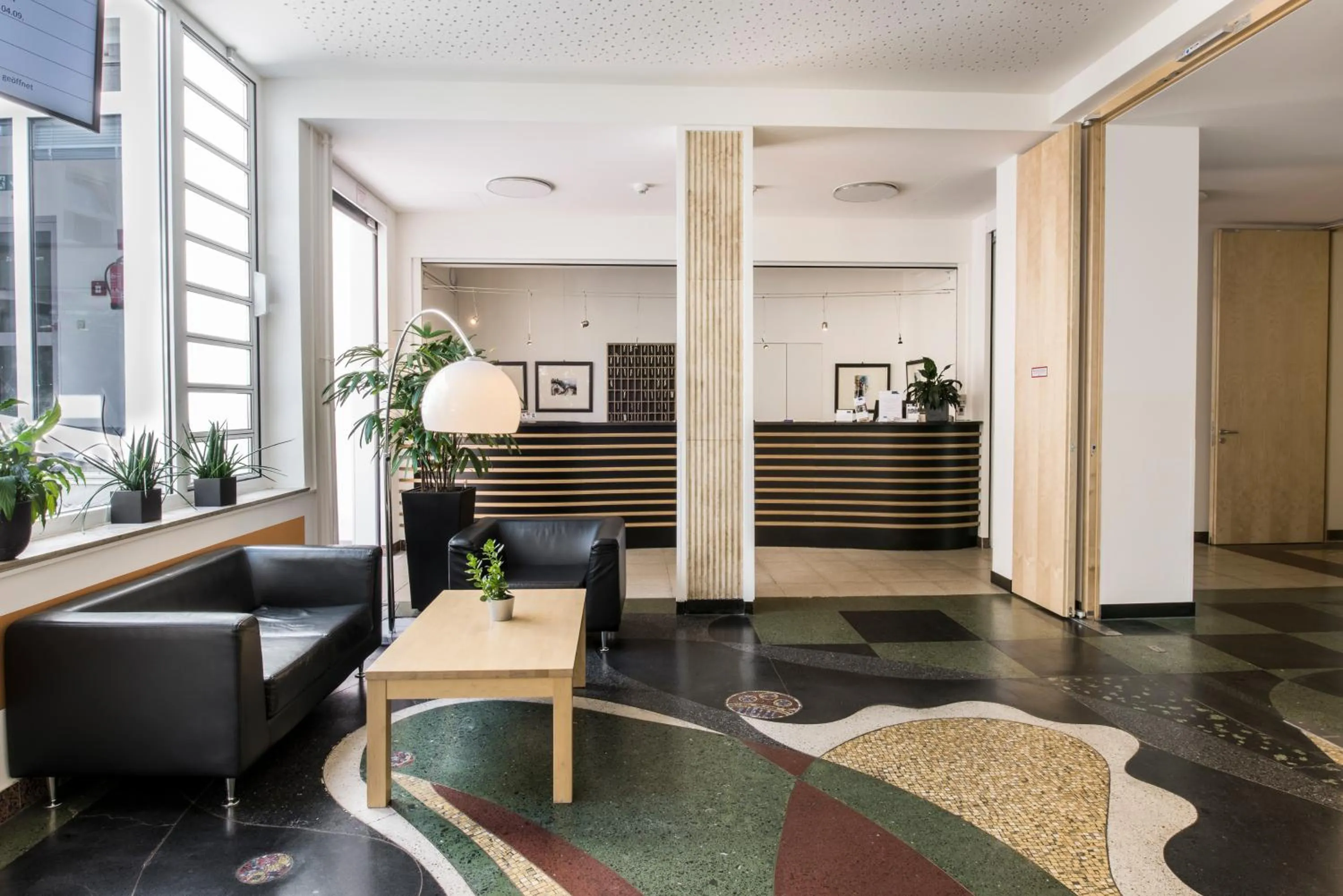 Lobby or reception in CJD Bonn Castell