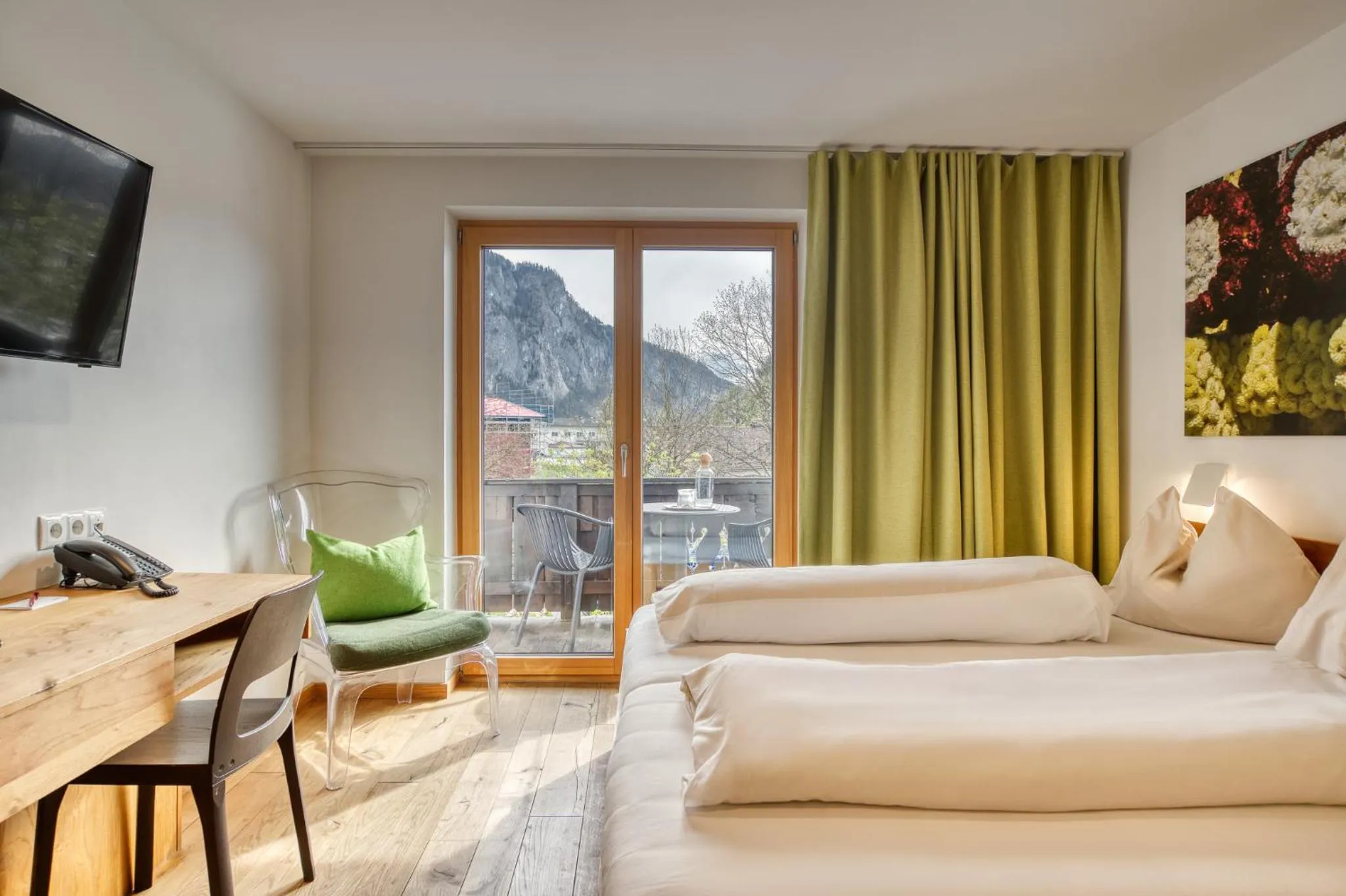 Photo of the whole room, Bed in Hotel Wirtshaus Sattlerwirt