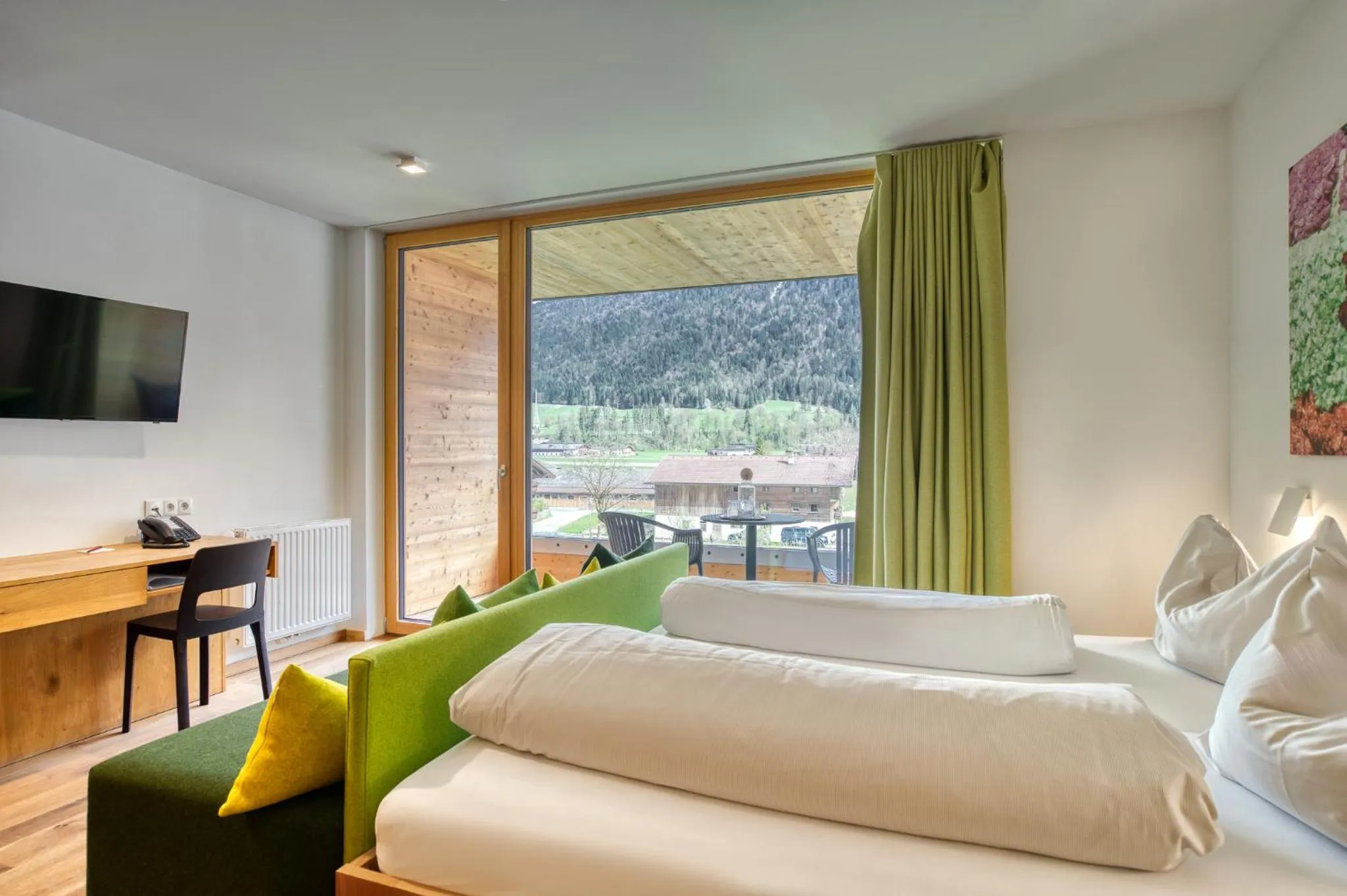 Bed in Hotel Wirtshaus Sattlerwirt