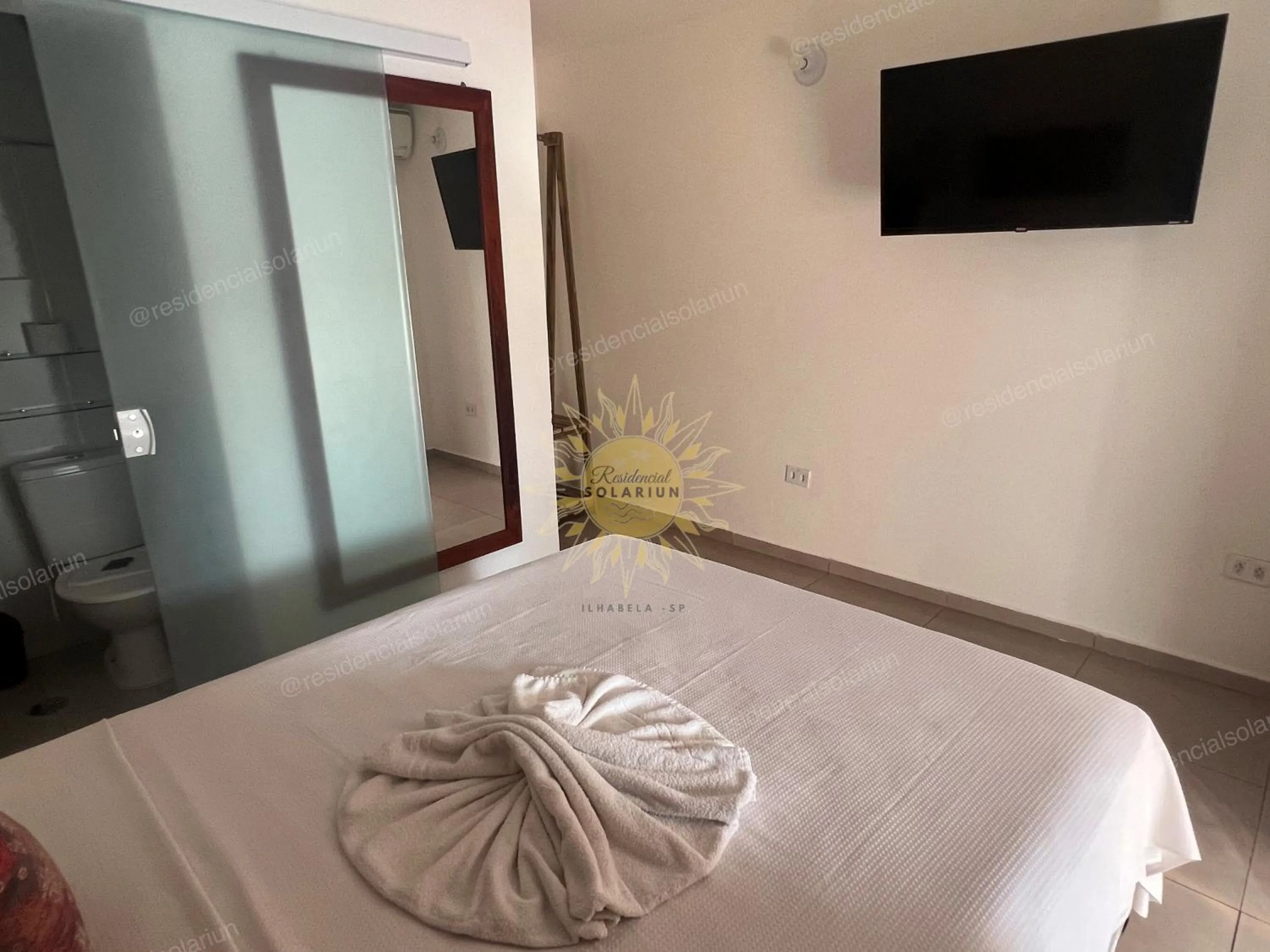 Bed in Residencial Solariun Ilhabela