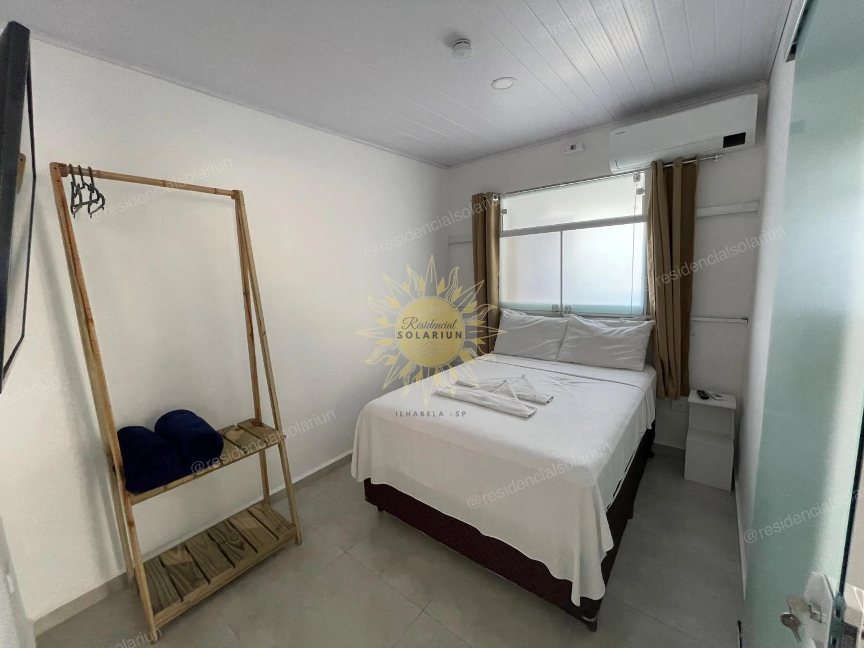 Bed in Residencial Solariun Ilhabela