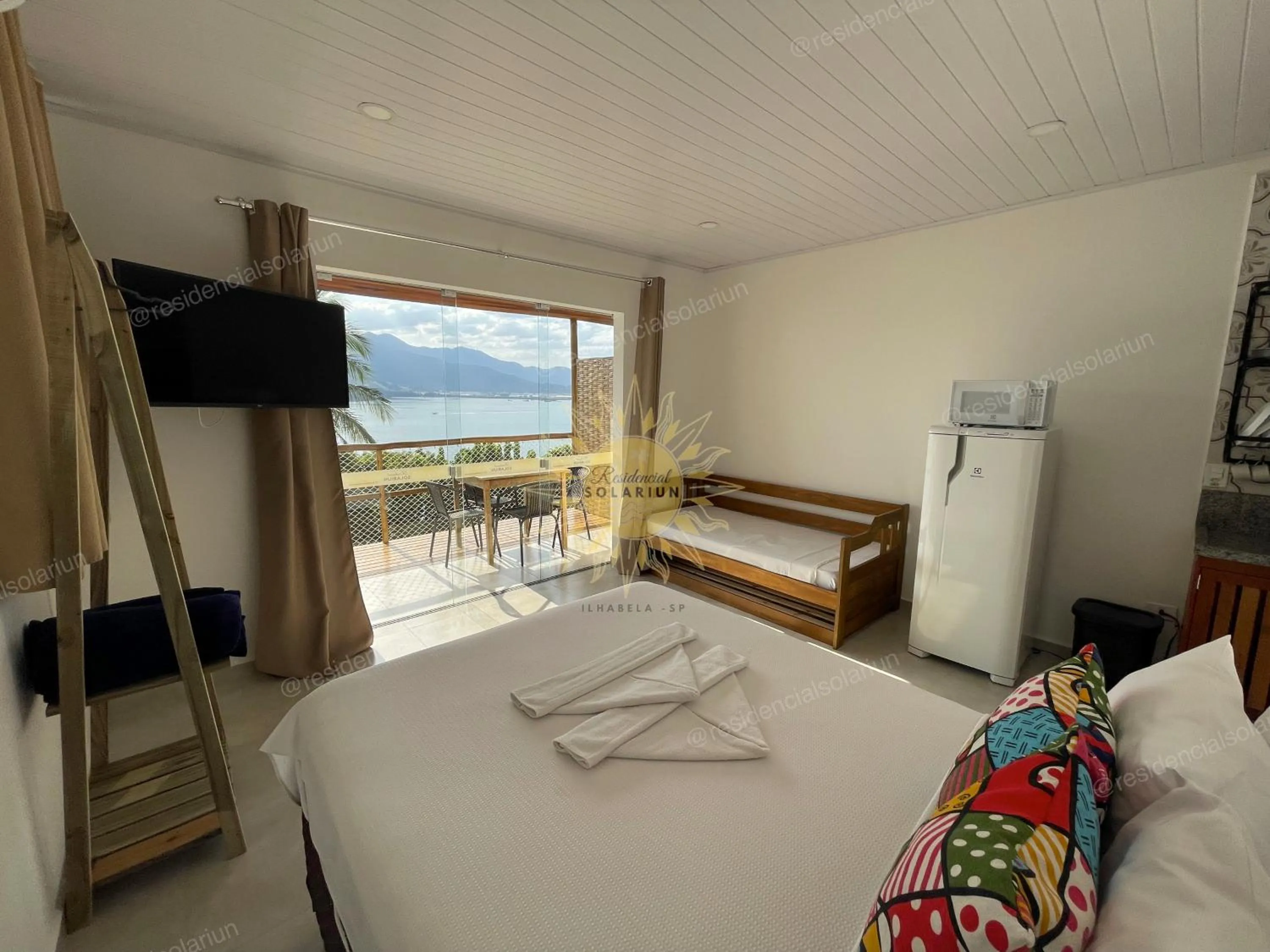 Bed in Residencial Solariun Ilhabela