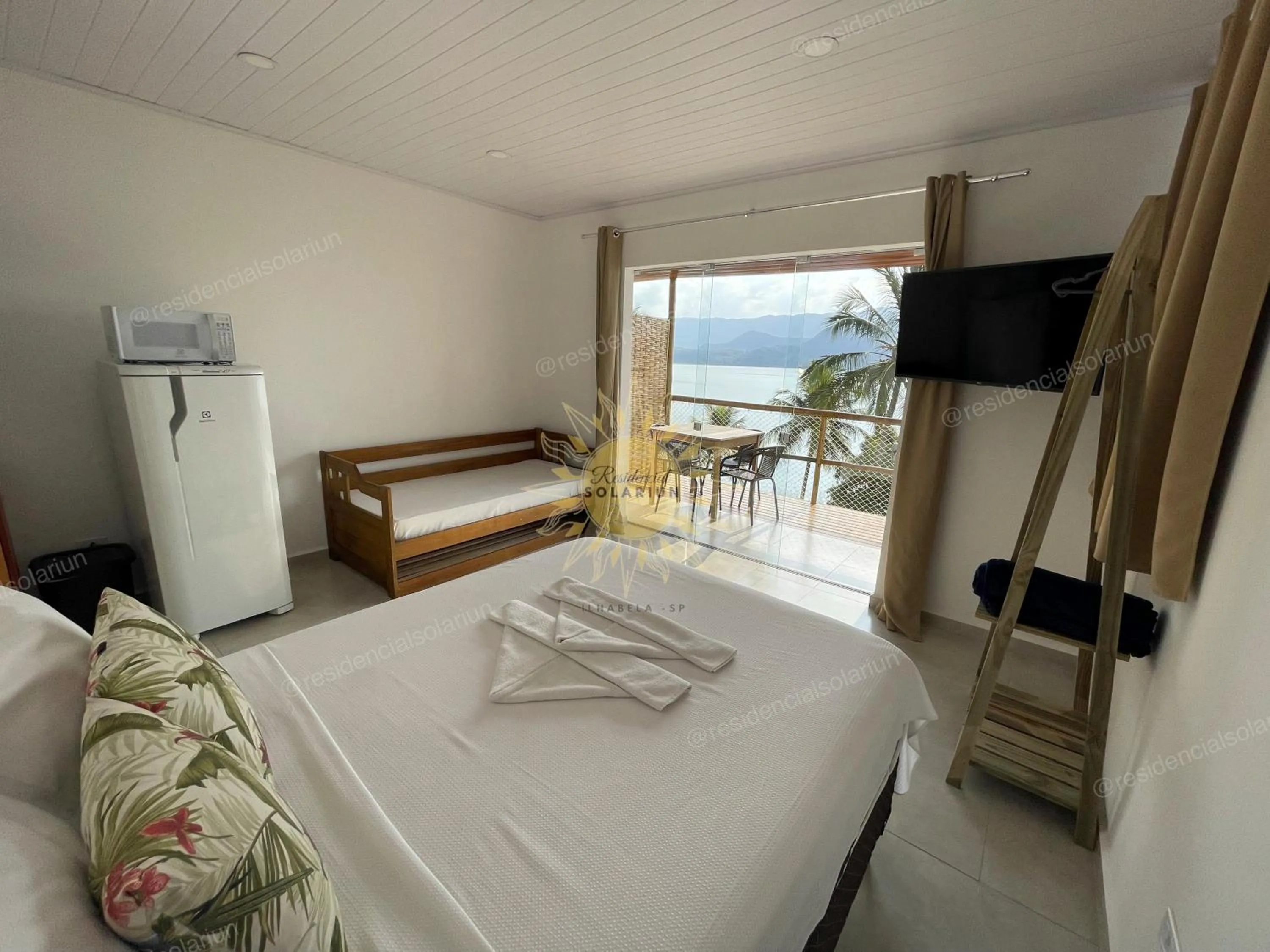 Bed in Residencial Solariun Ilhabela