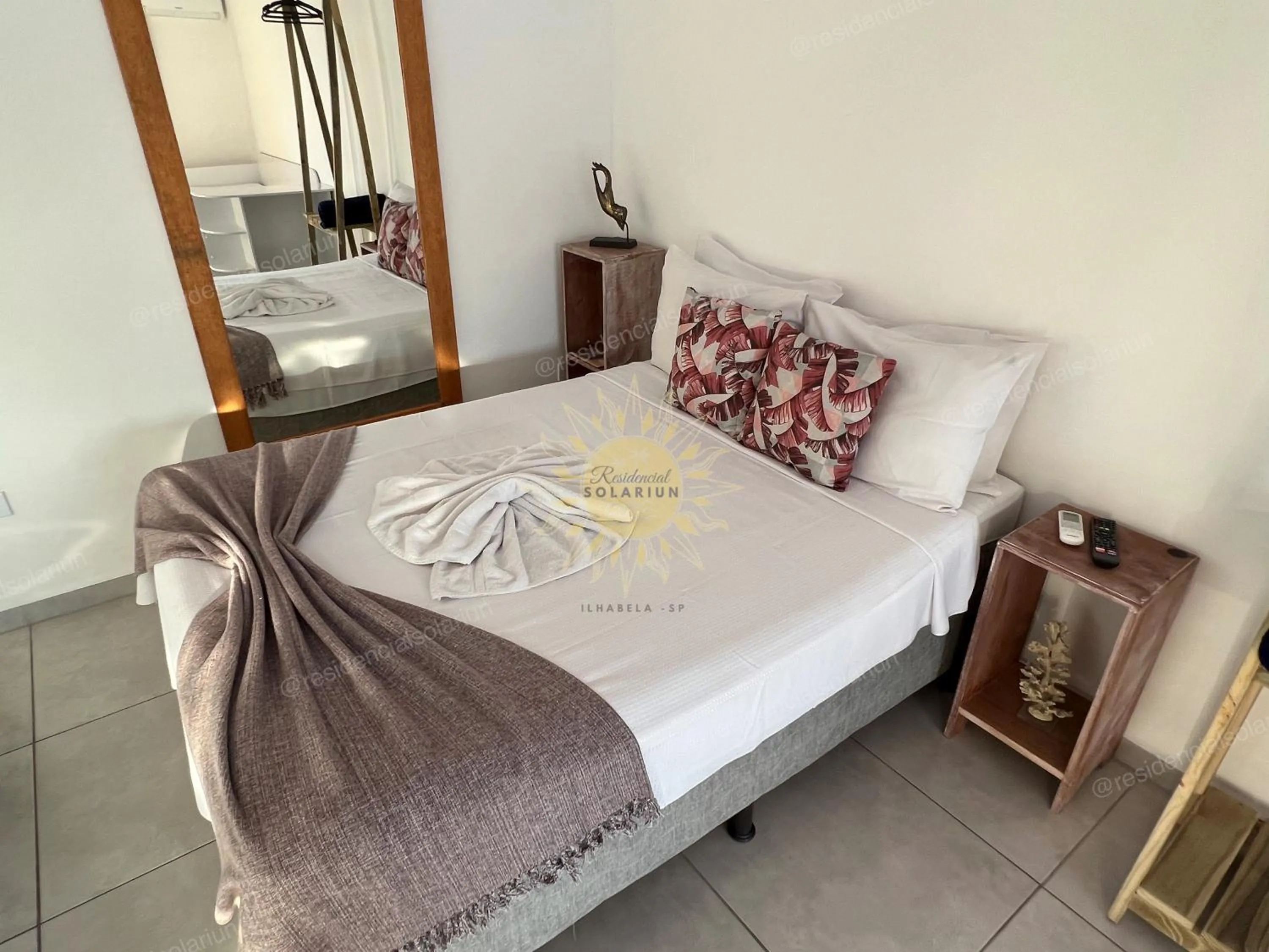 Bed in Residencial Solariun Ilhabela