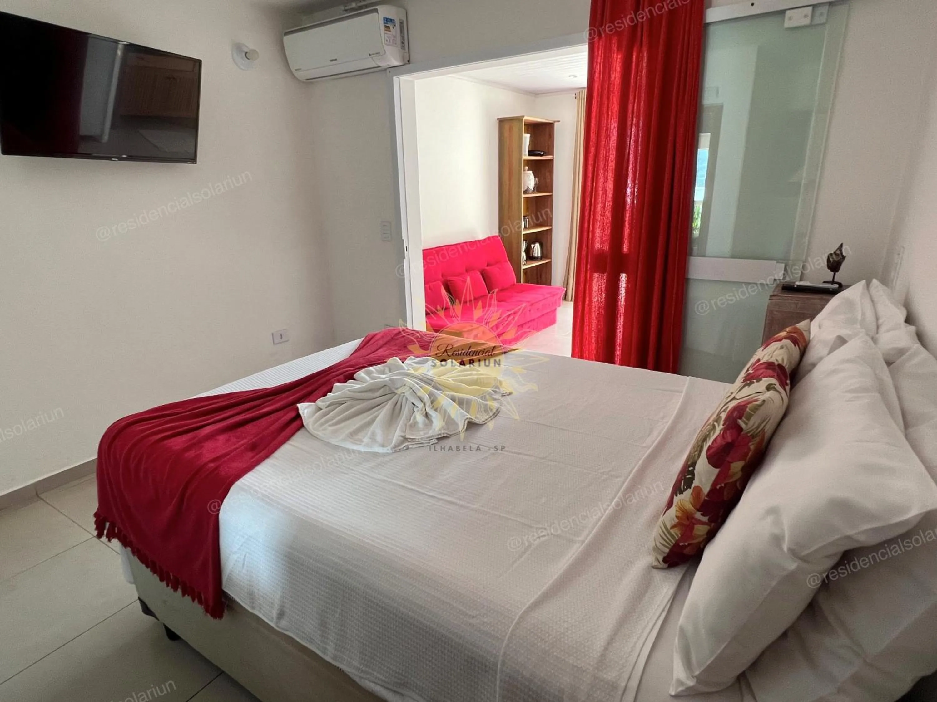 Bed in Residencial Solariun Ilhabela