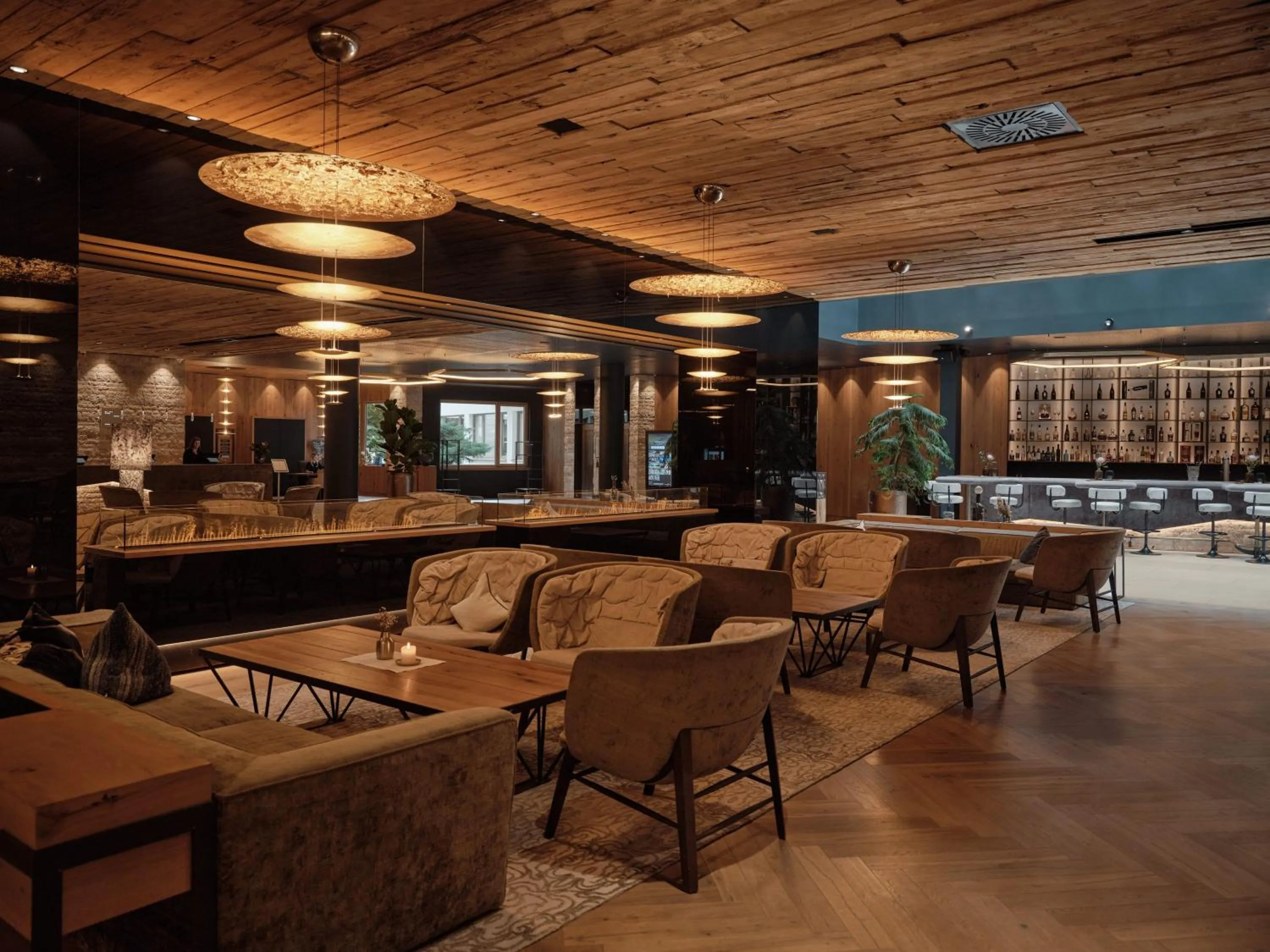 Lobby or reception in DAS EDELWEISS - Salzburg Mountain Resort