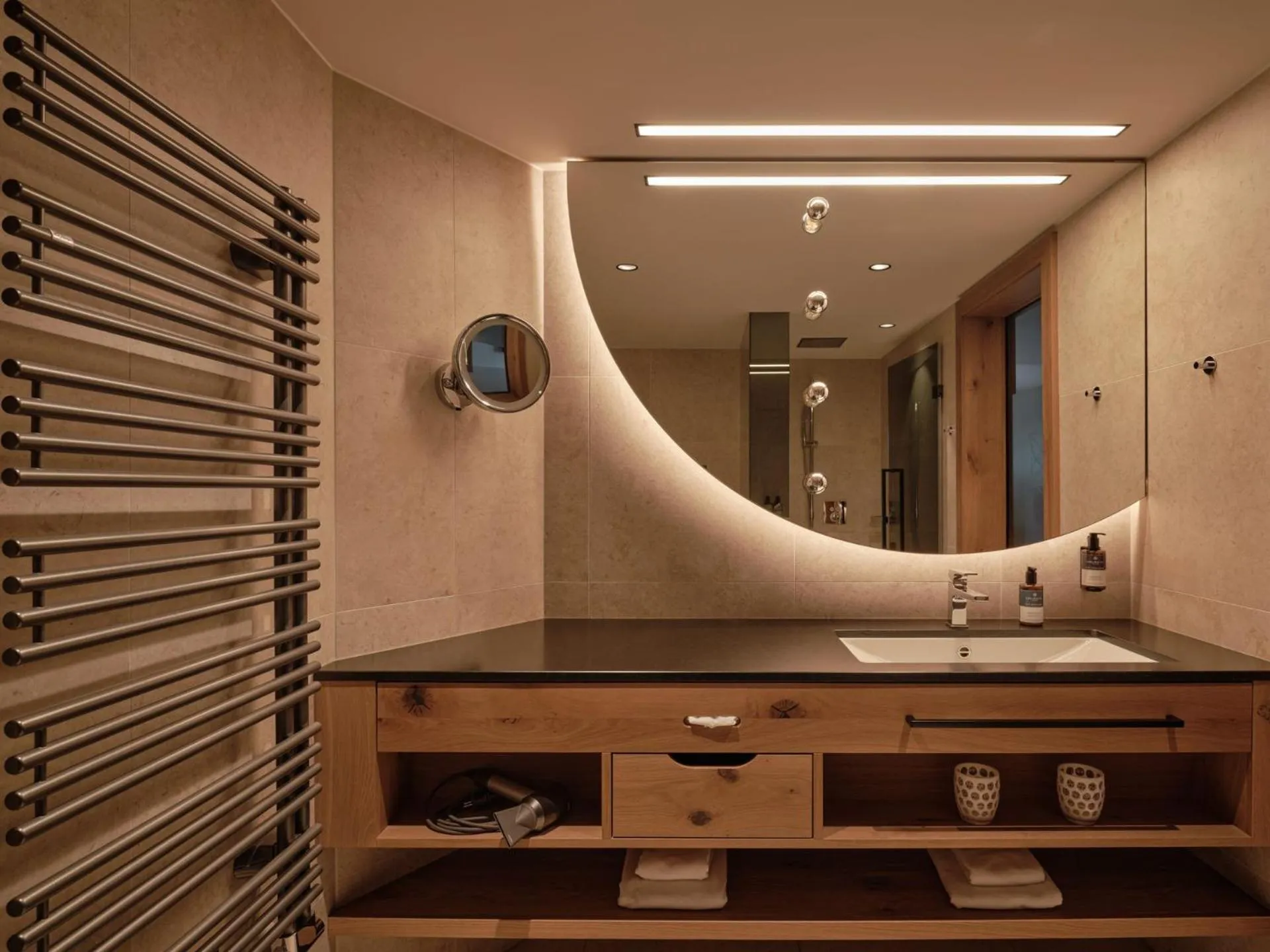 Bathroom in DAS EDELWEISS - Salzburg Mountain Resort