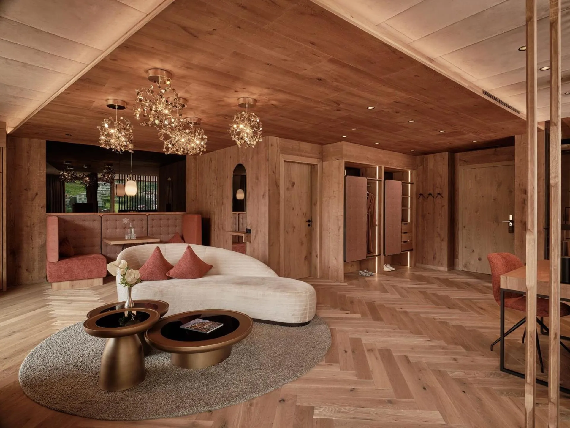 Living room, Bed in DAS EDELWEISS - Salzburg Mountain Resort