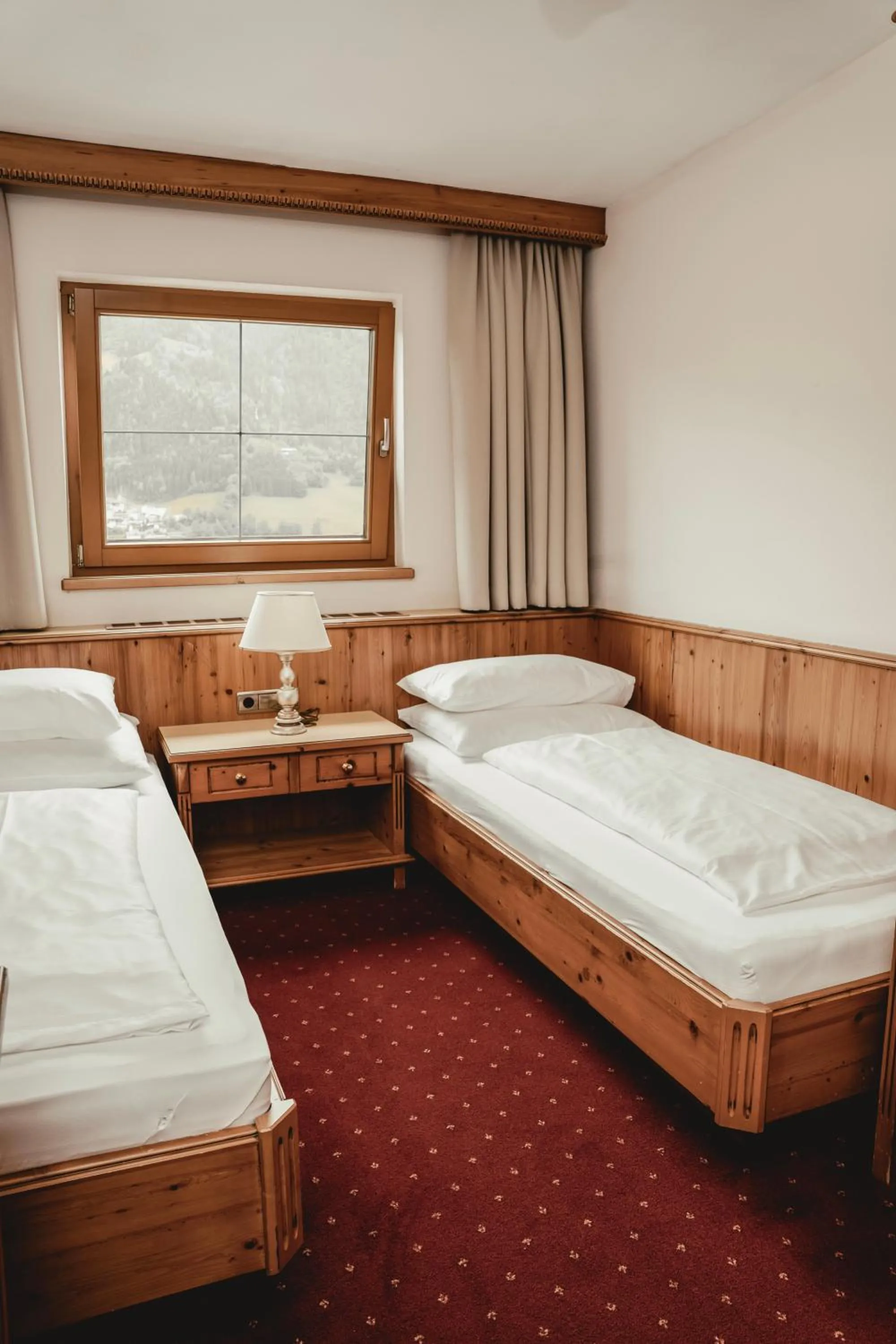 Bed in HELD - Hotel & Spa , 4 Sterne Superior, Zillertal