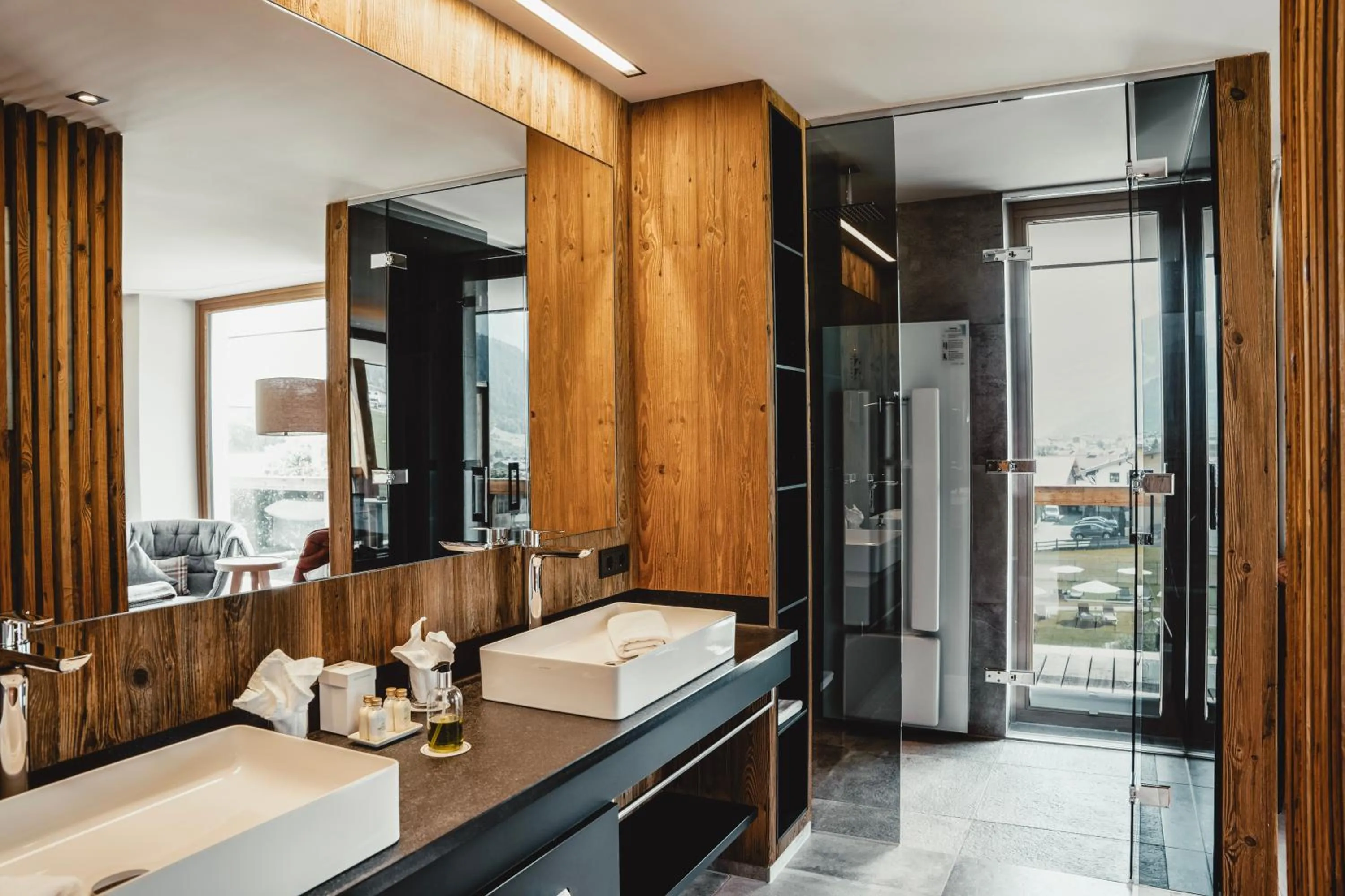 Bathroom in HELD - Hotel & Spa , 4 Sterne Superior, Zillertal