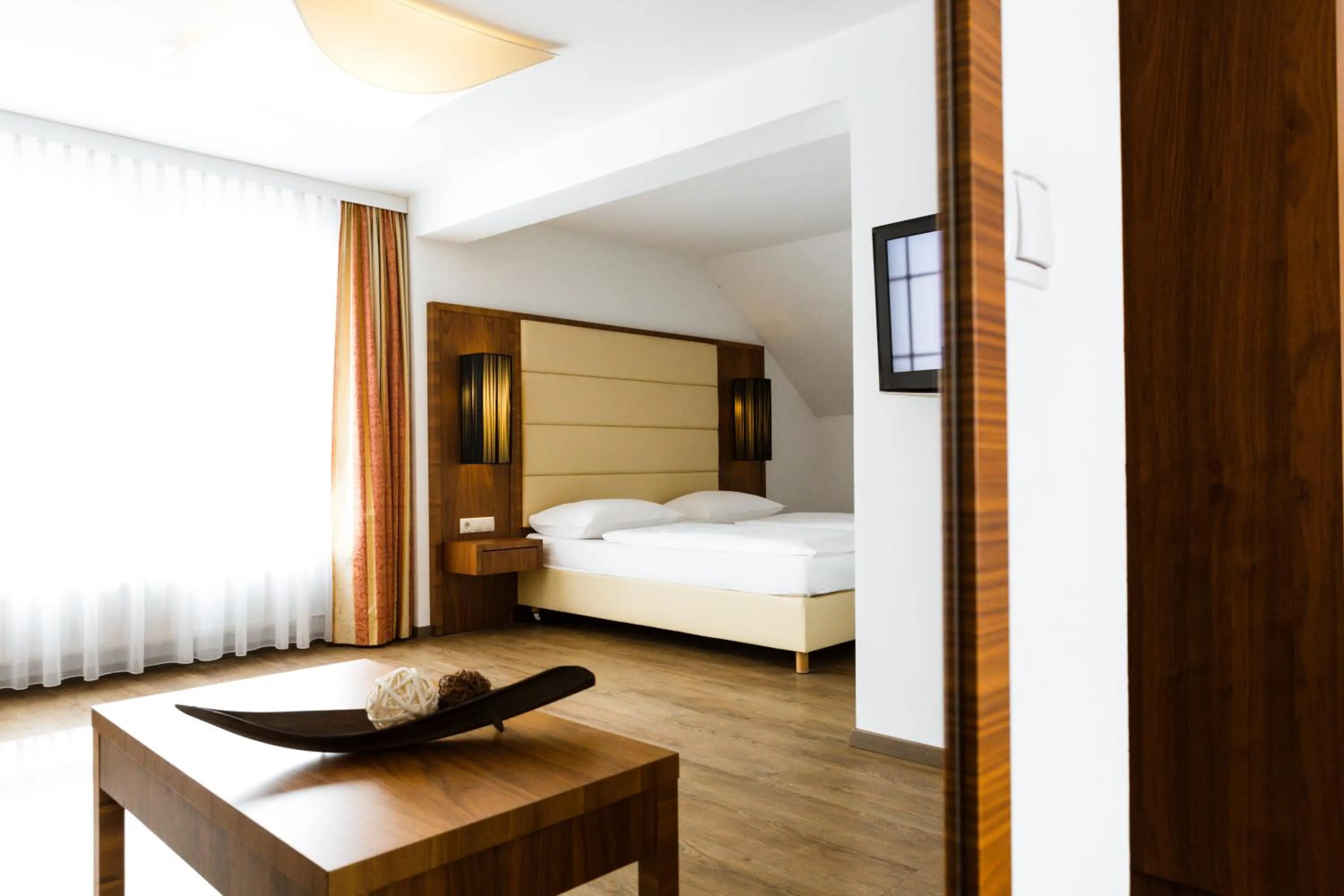 Photo of the whole room, Bed in Hotel Kapeller Innsbruck