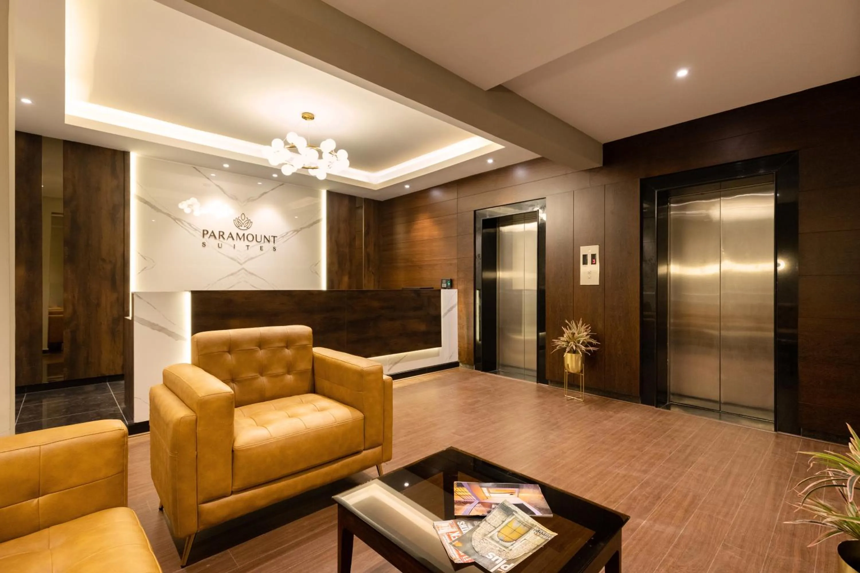 Lobby or reception in Hotel Paramount Suites & Service Apartments