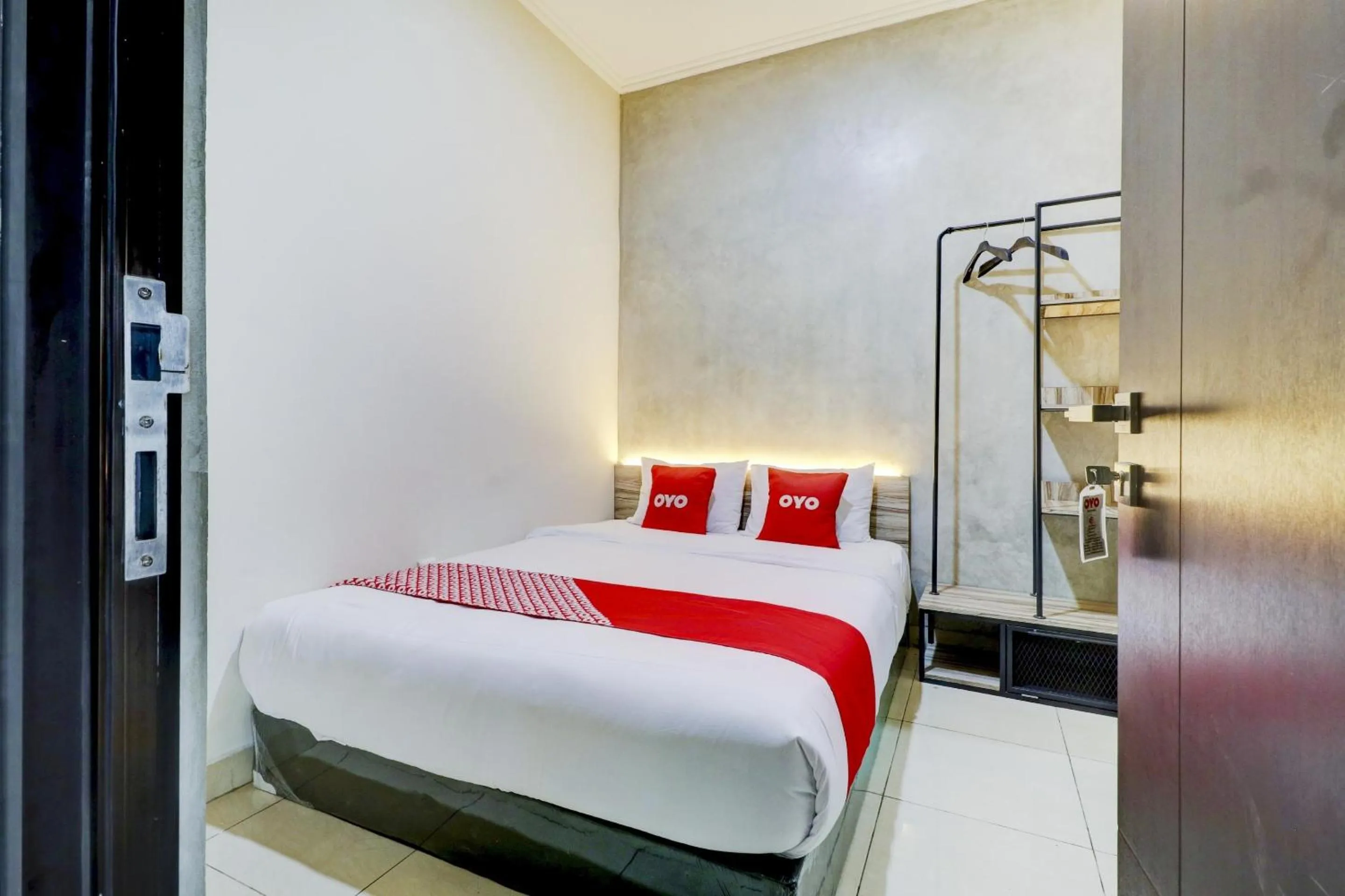 Bedroom, Bed in Hotel O Ada Residence