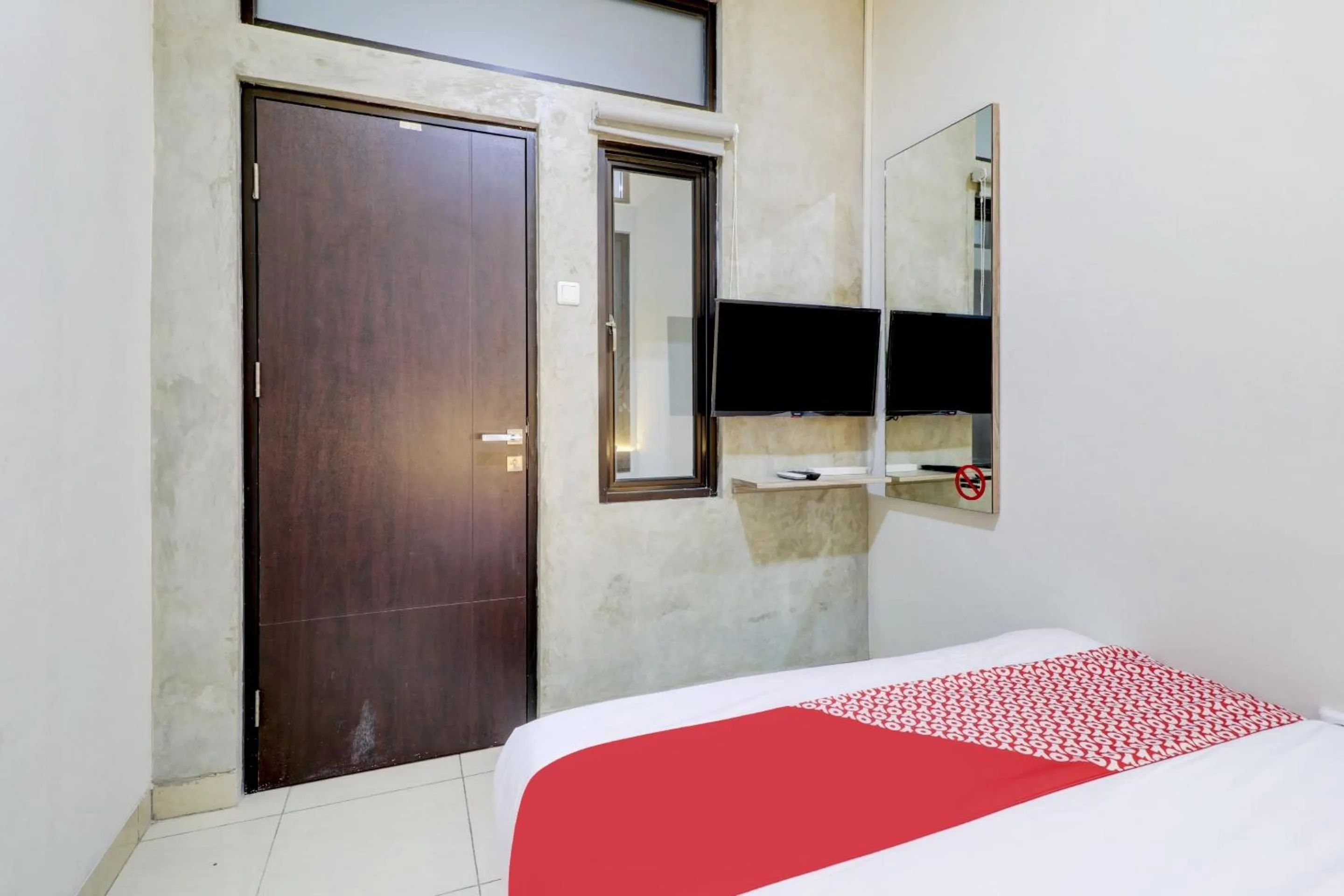 Bedroom, Bed in Hotel O Ada Residence