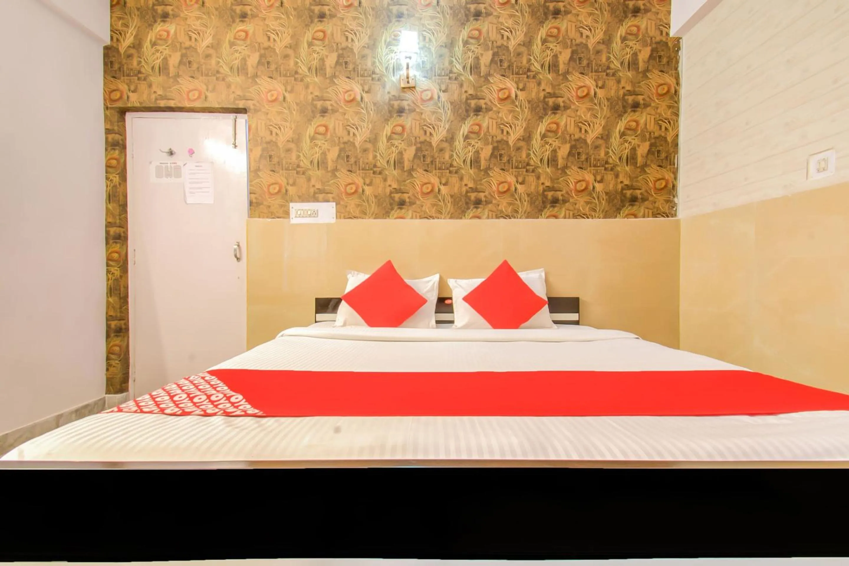 Bedroom, Bed in Hotel O Kamini