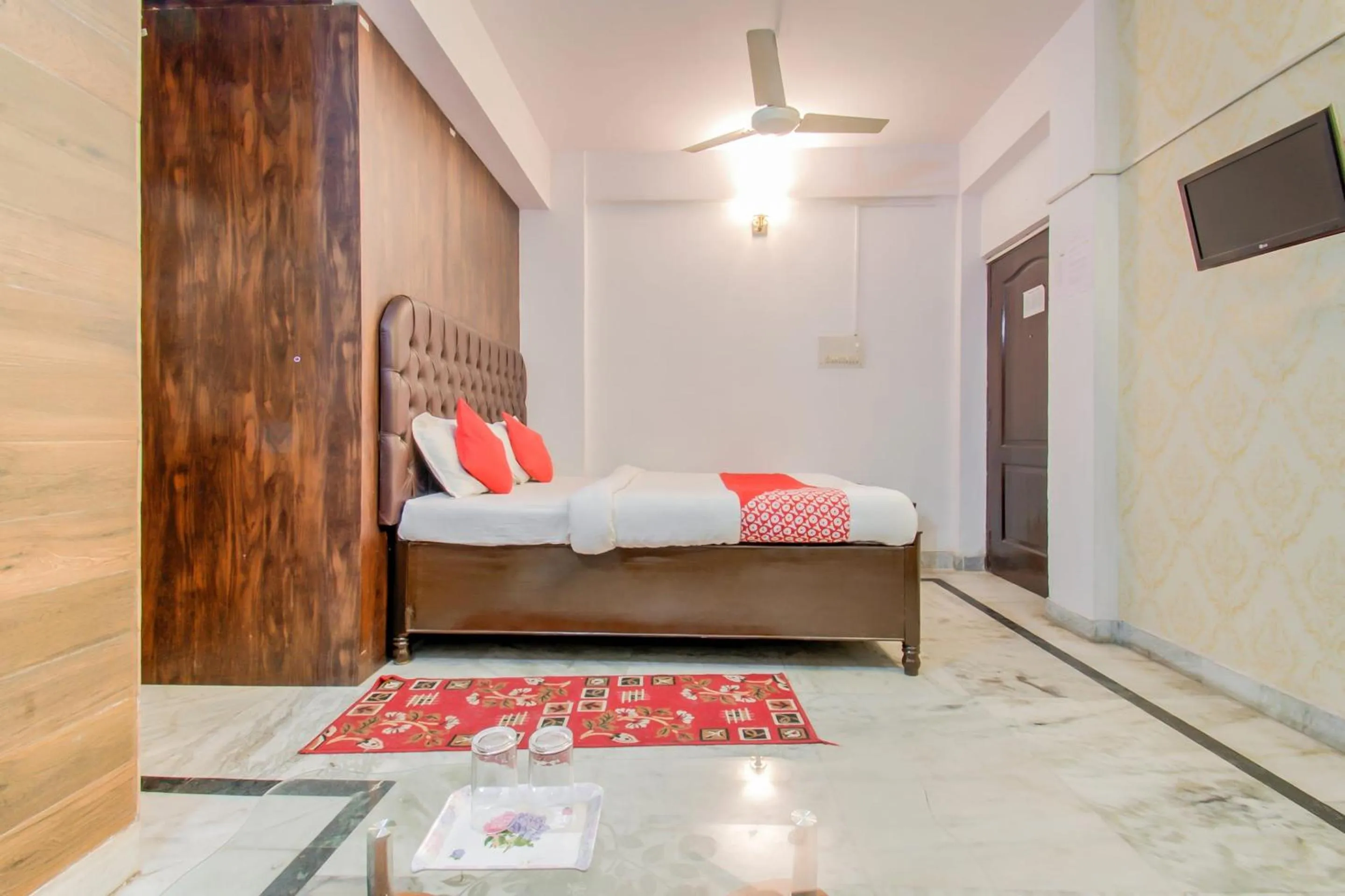 Bedroom, Bed in Hotel O Kamini