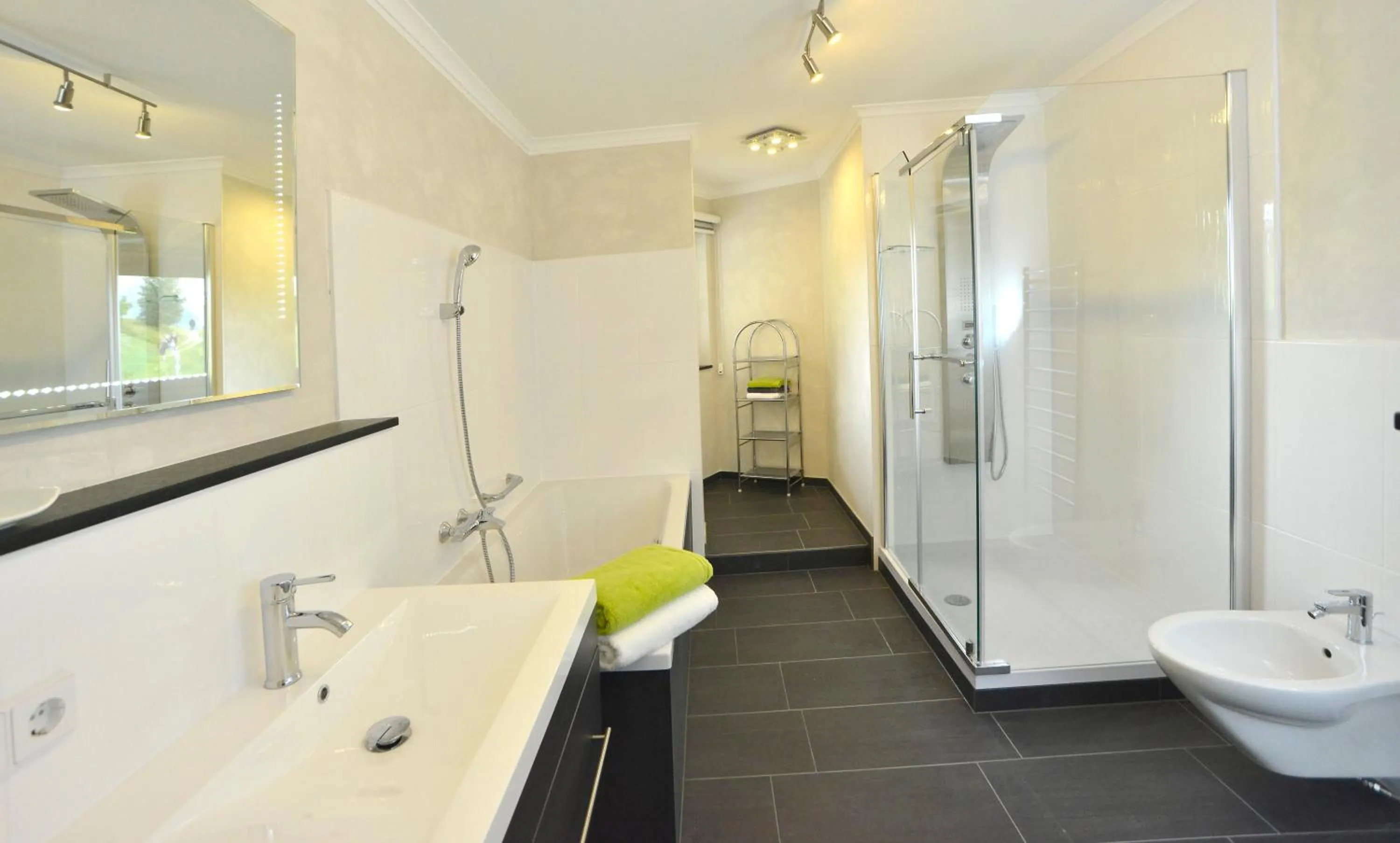 Bathroom in A-VITA Viktoria & A-VITA living luxury apartments