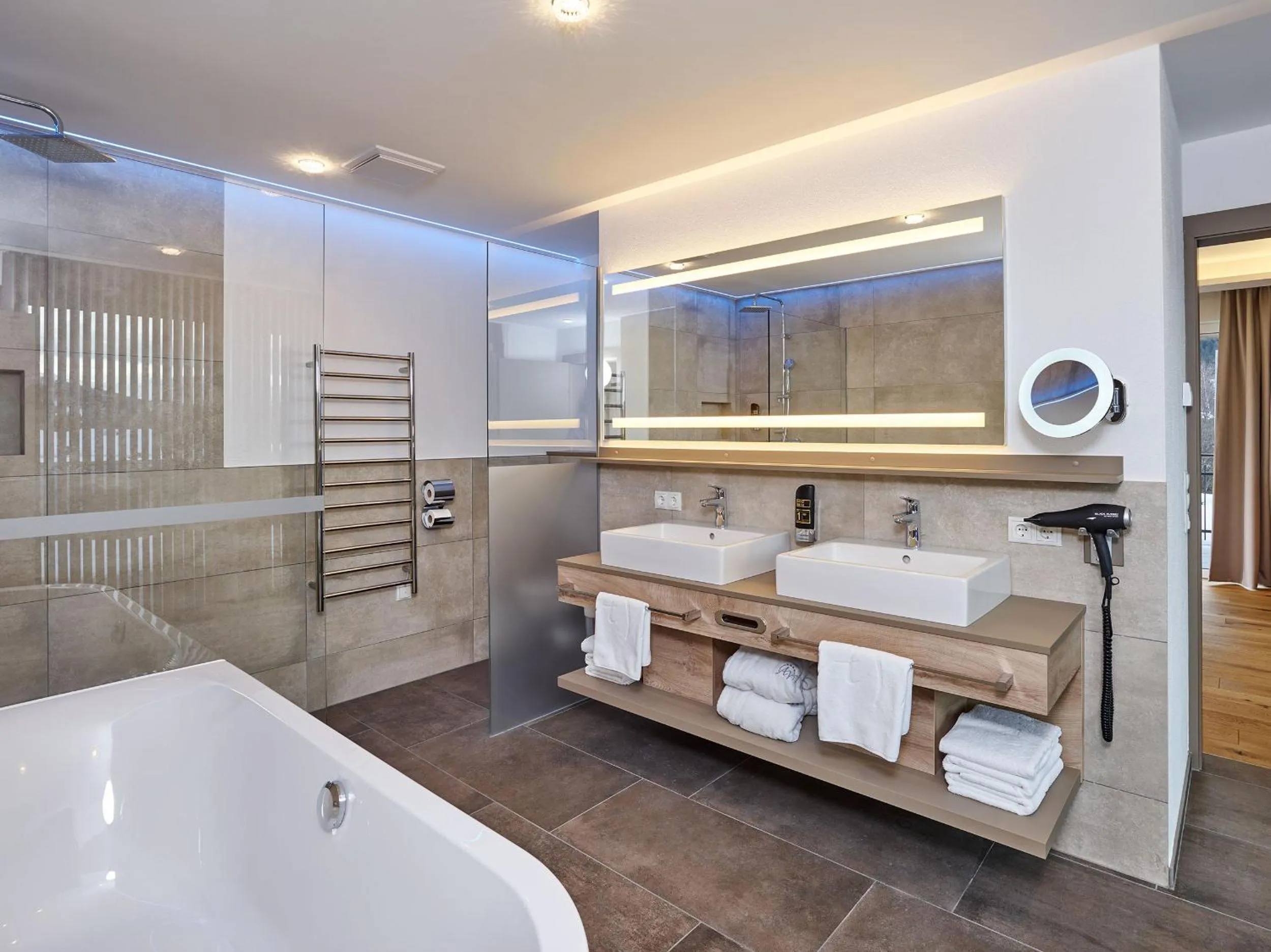Bathroom in A-VITA Viktoria & A-VITA living luxury apartments