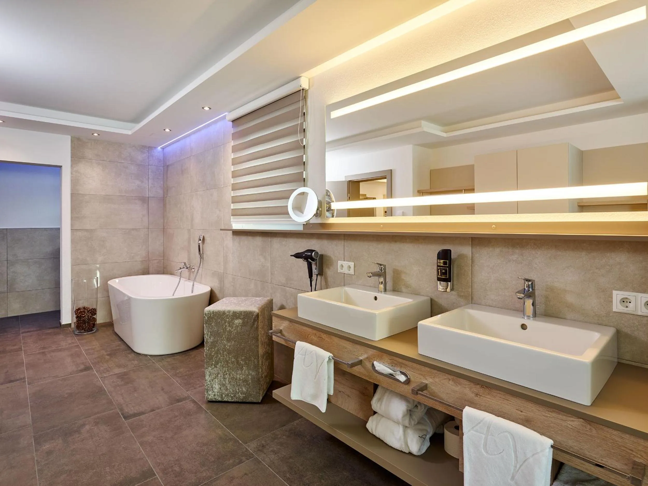 Bathroom in A-VITA Viktoria & A-VITA living luxury apartments