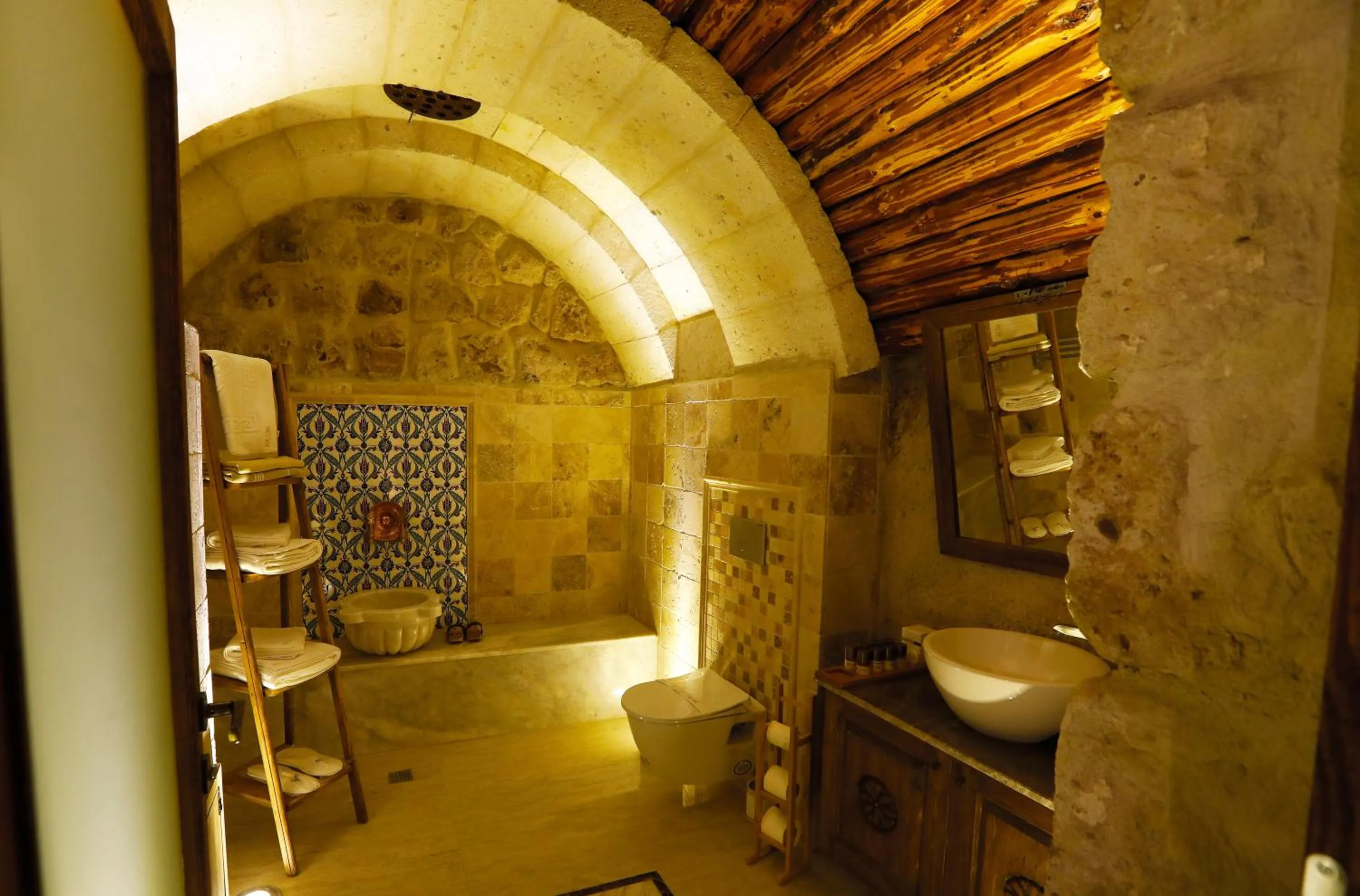 Bathroom in Ada Cave Suites