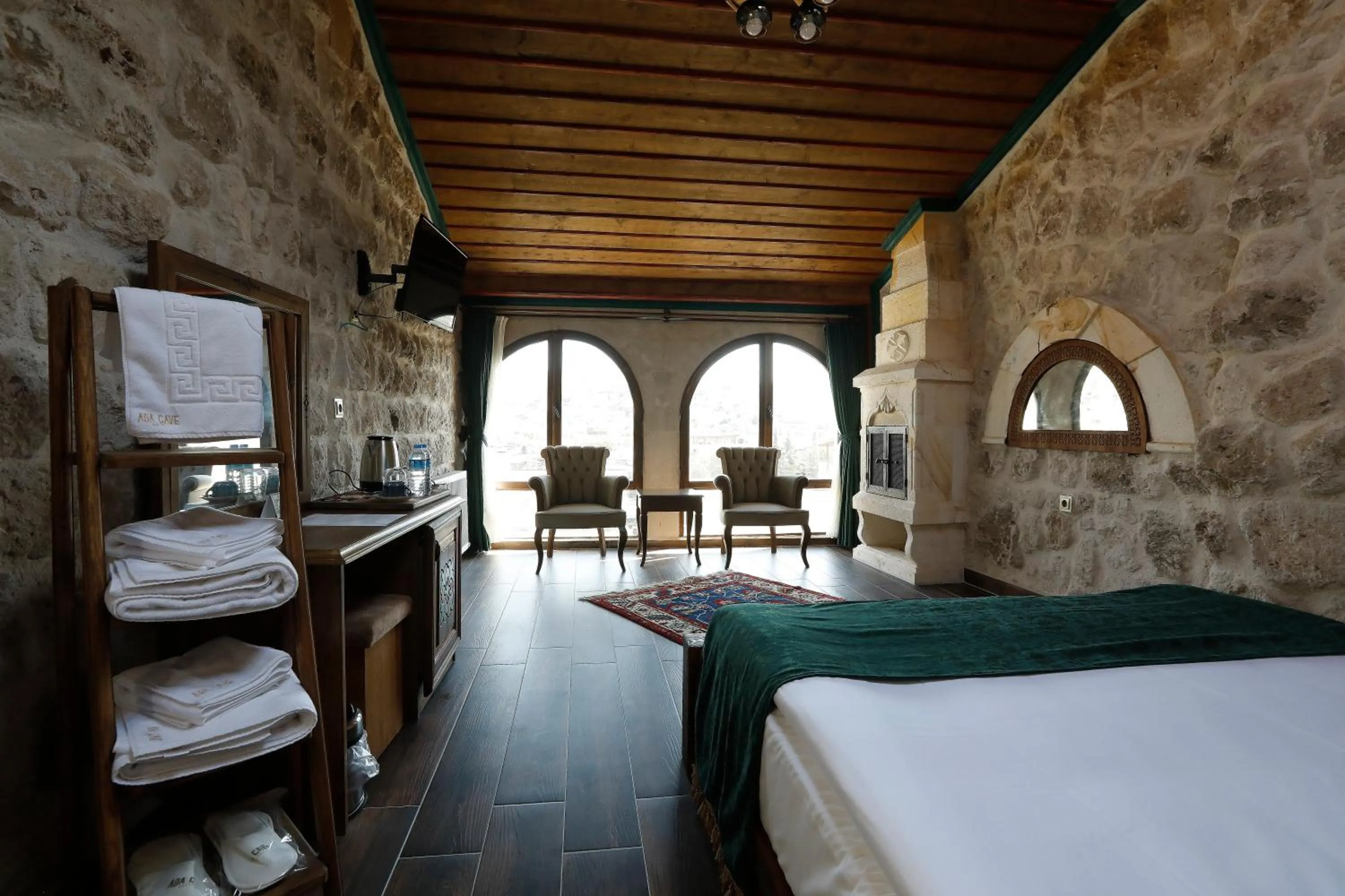 Massage, Bed in Ada Cave Suites