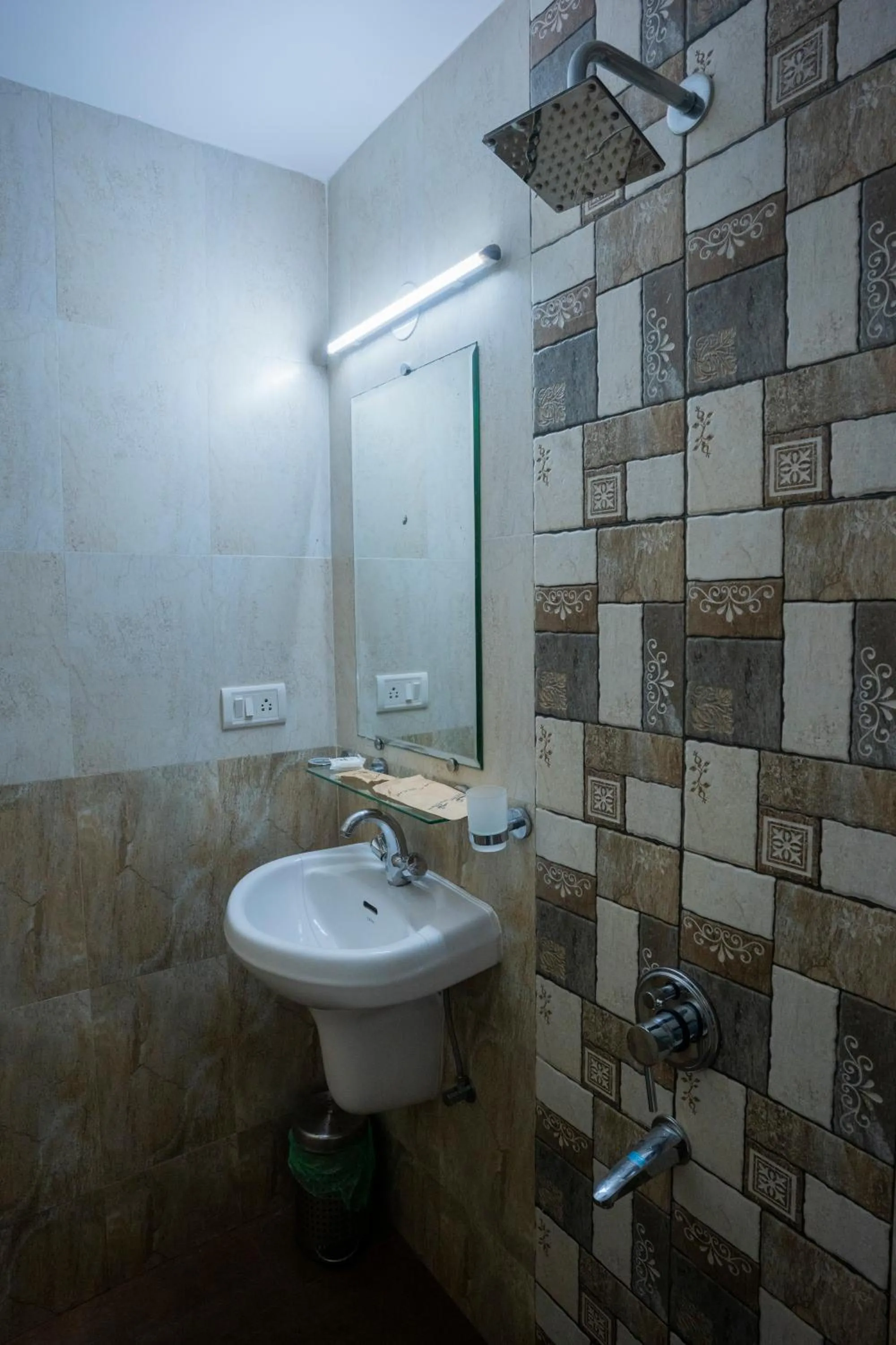 Shower in Resort Palmeiras Dourado