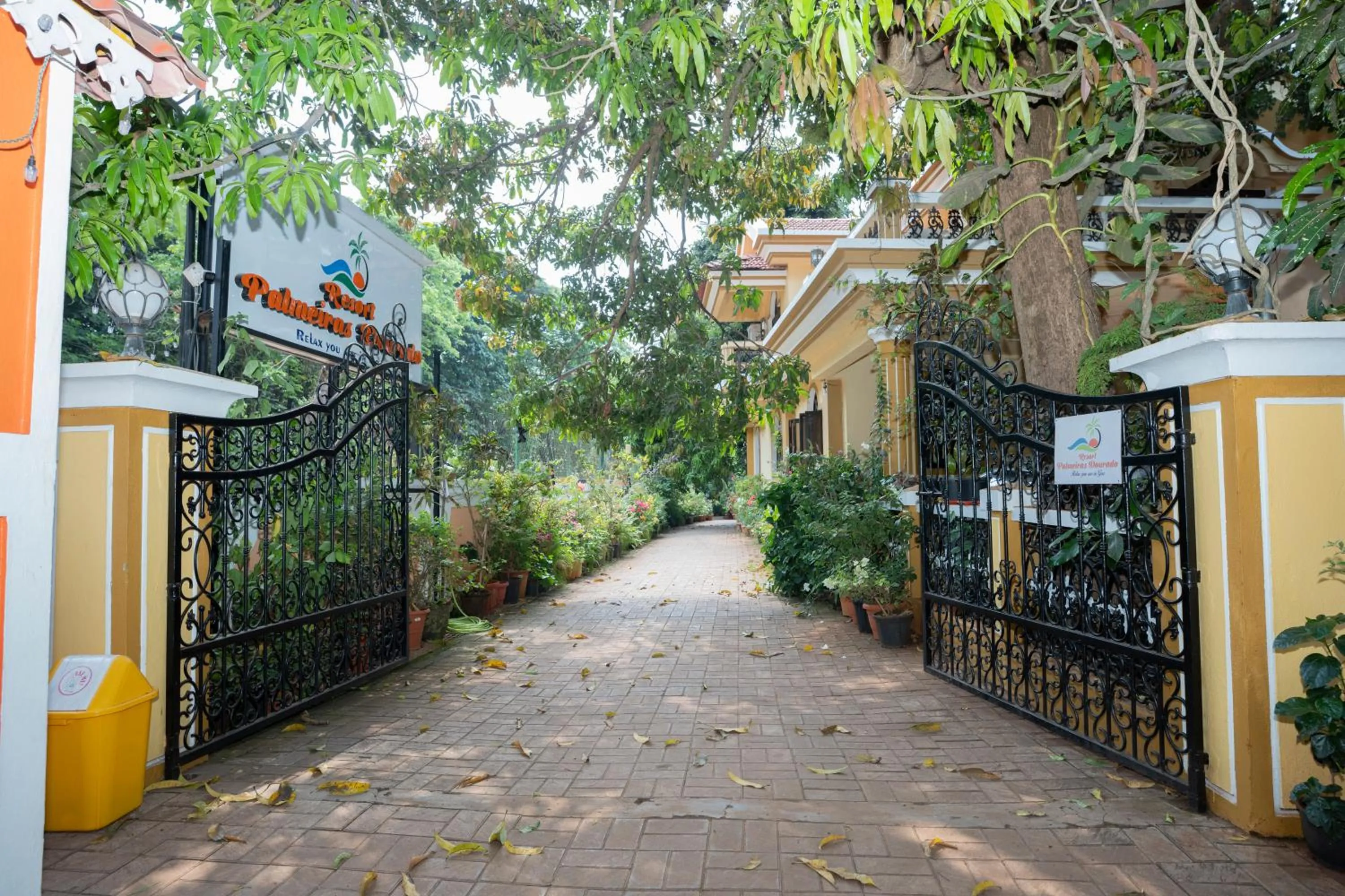 Resort Palmeiras Dourado