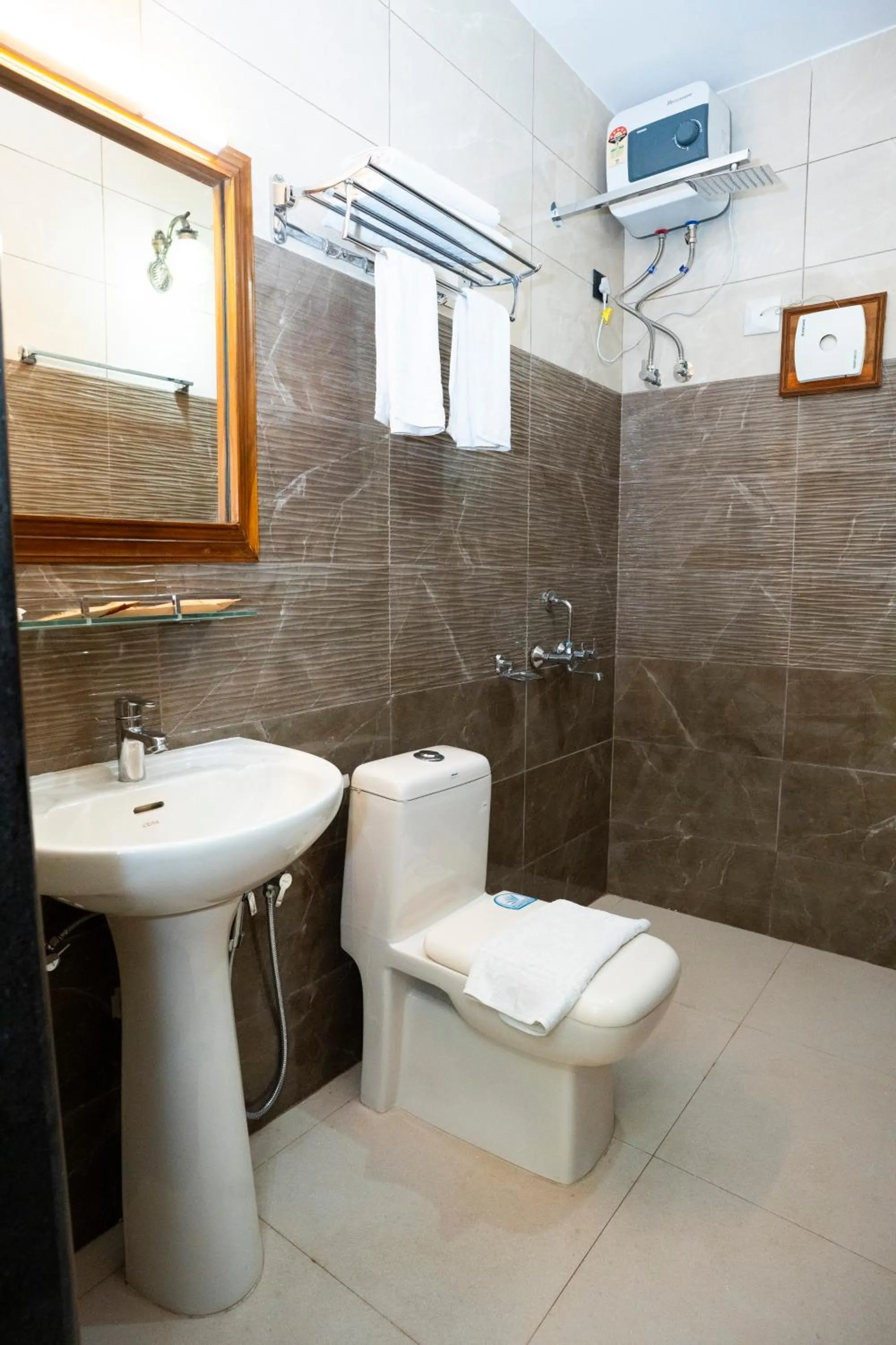 Shower in Resort Palmeiras Dourado