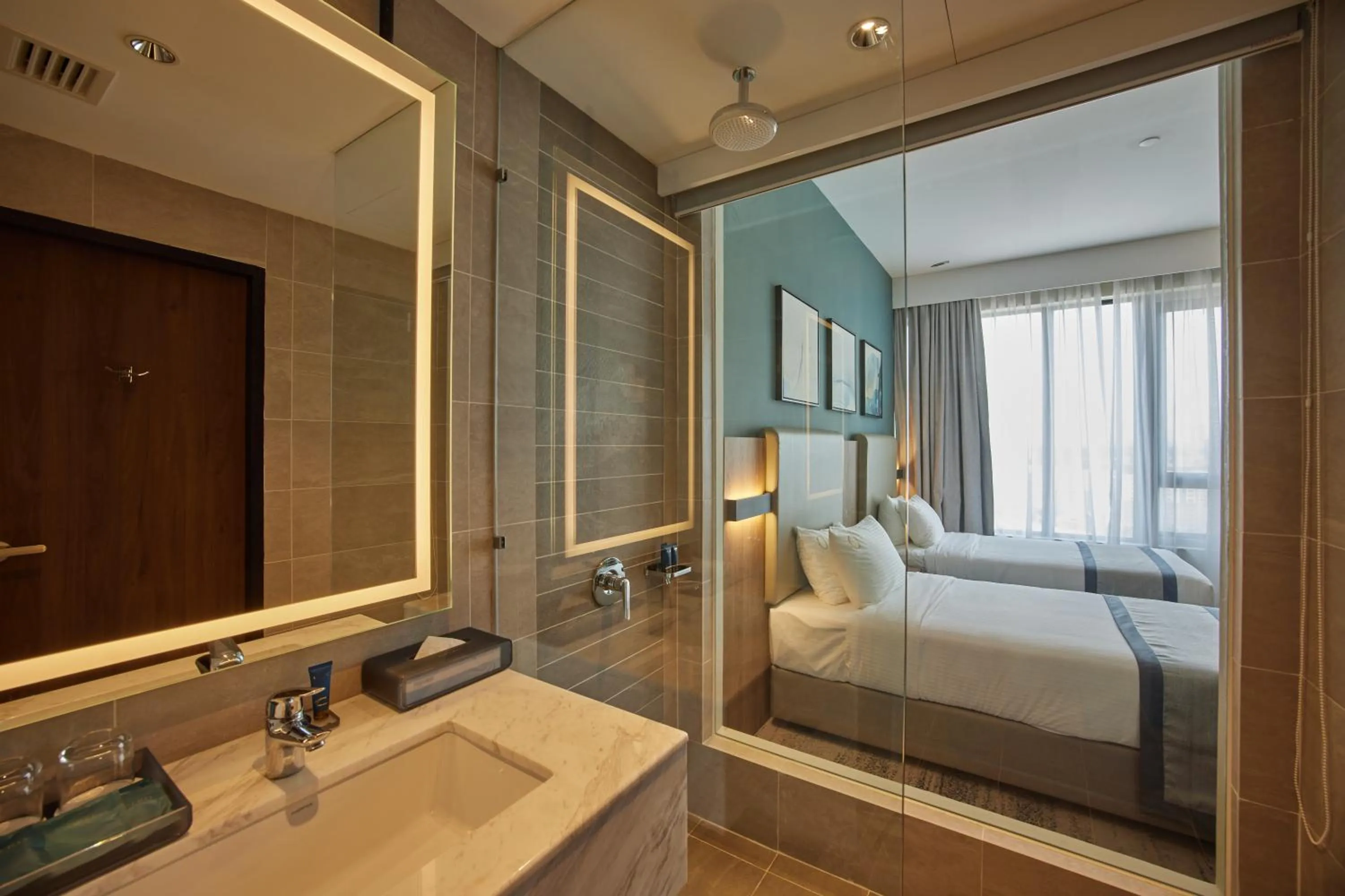 Bathroom, Bed in Opero Hotel Southkey Johor Bahru