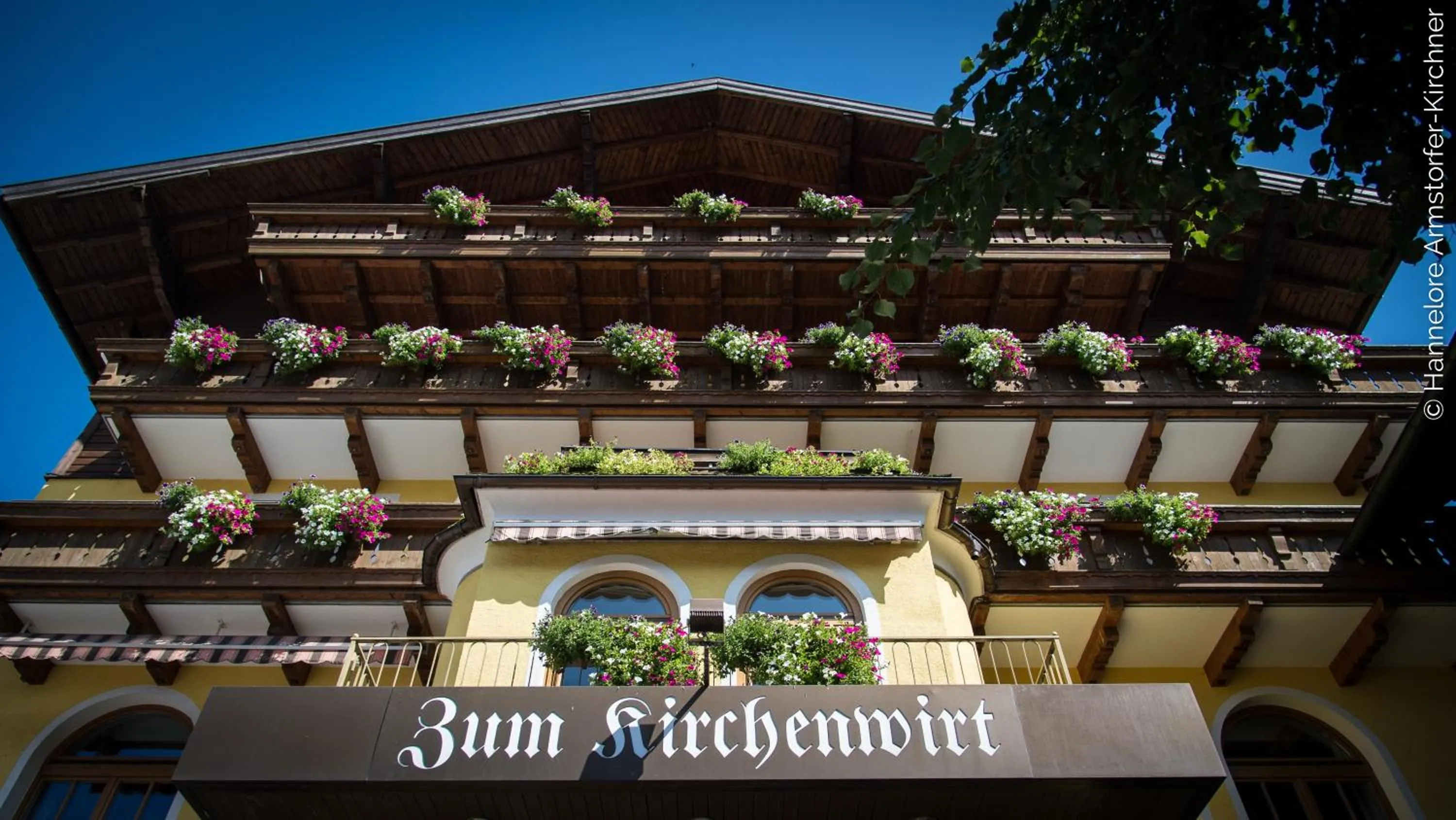 Facade/entrance in Hotel Gasthof Zum Kirchenwirt