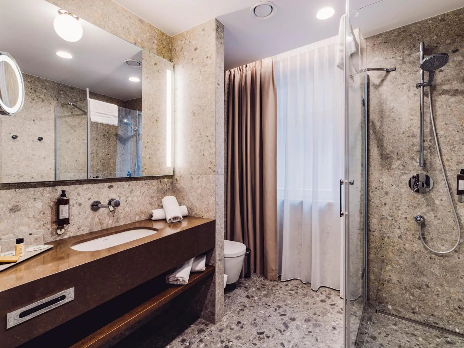 Shower in Rezydencja Sowa