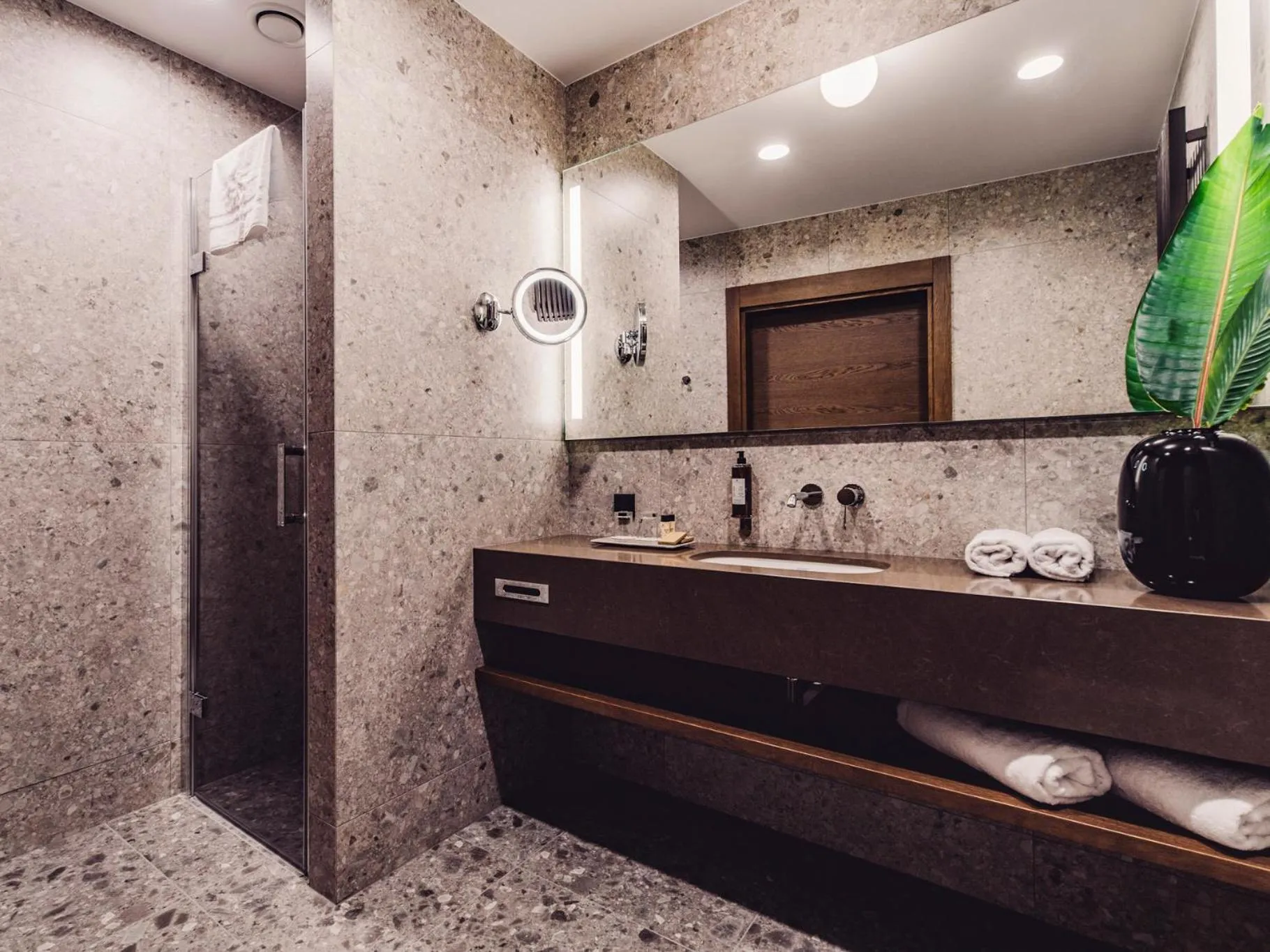 Shower in Rezydencja Sowa