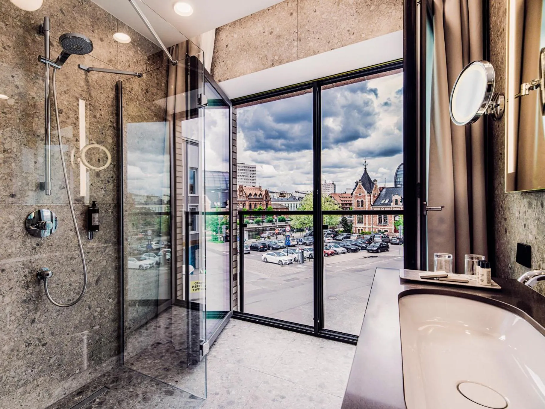 Shower in Rezydencja Sowa