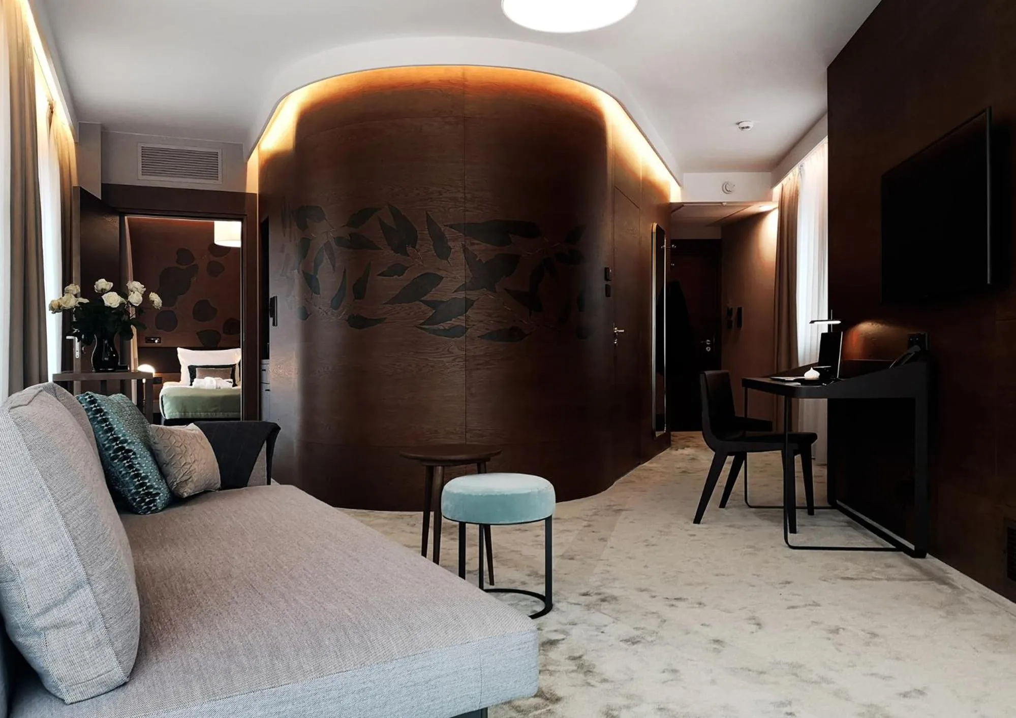 Seating area in Rezydencja Sowa