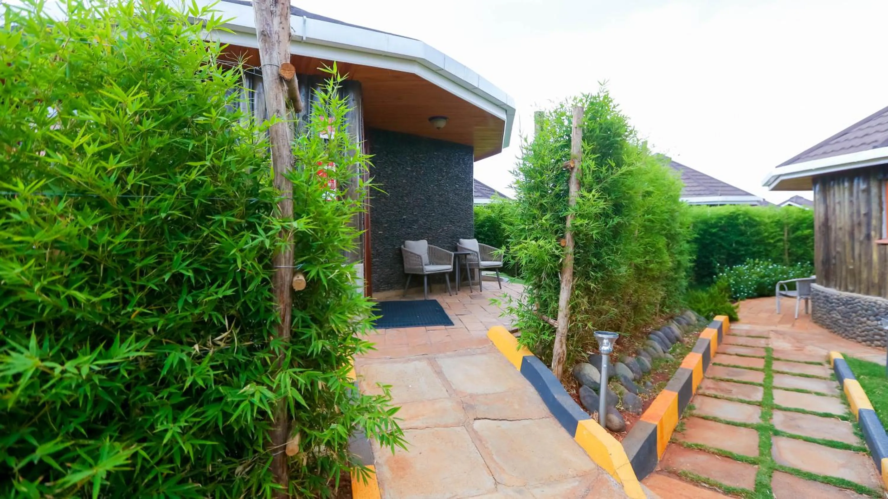 Patio in Aberdare Prestige & Royal Cottages