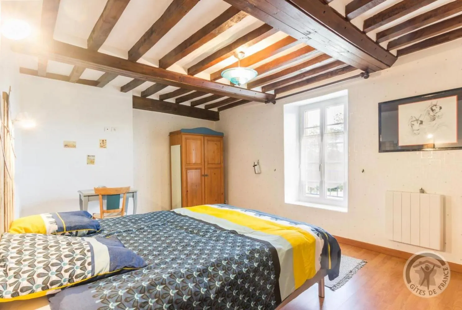 Bed in les hirondelles bleues