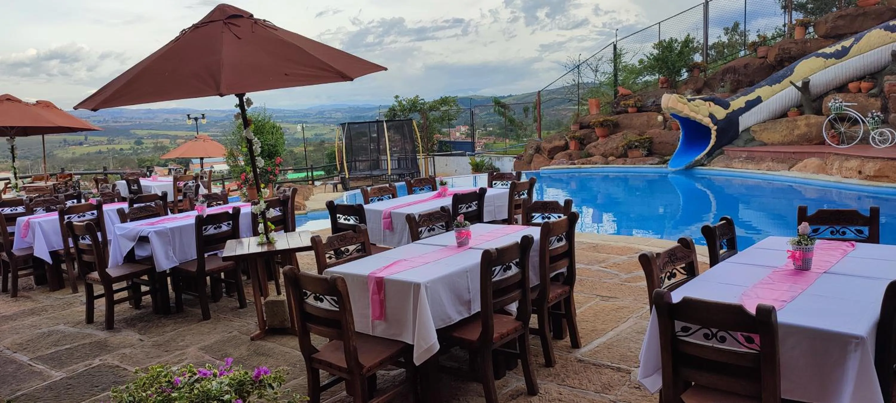 Restaurant/places to eat in Hotel Las Rocas Resort Villanueva