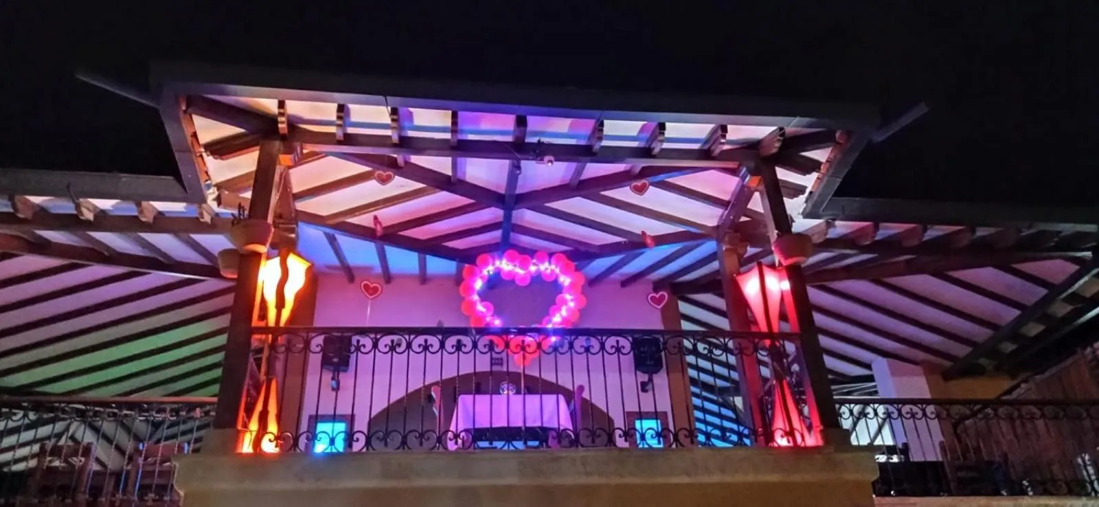 Night in Hotel Las Rocas Resort Villanueva