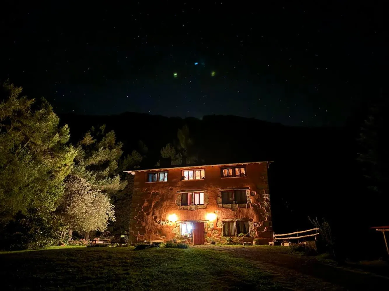 Property building in Casa Rural Ecológica Kaaño Etxea el Bosque y la Naturaleza Sentir