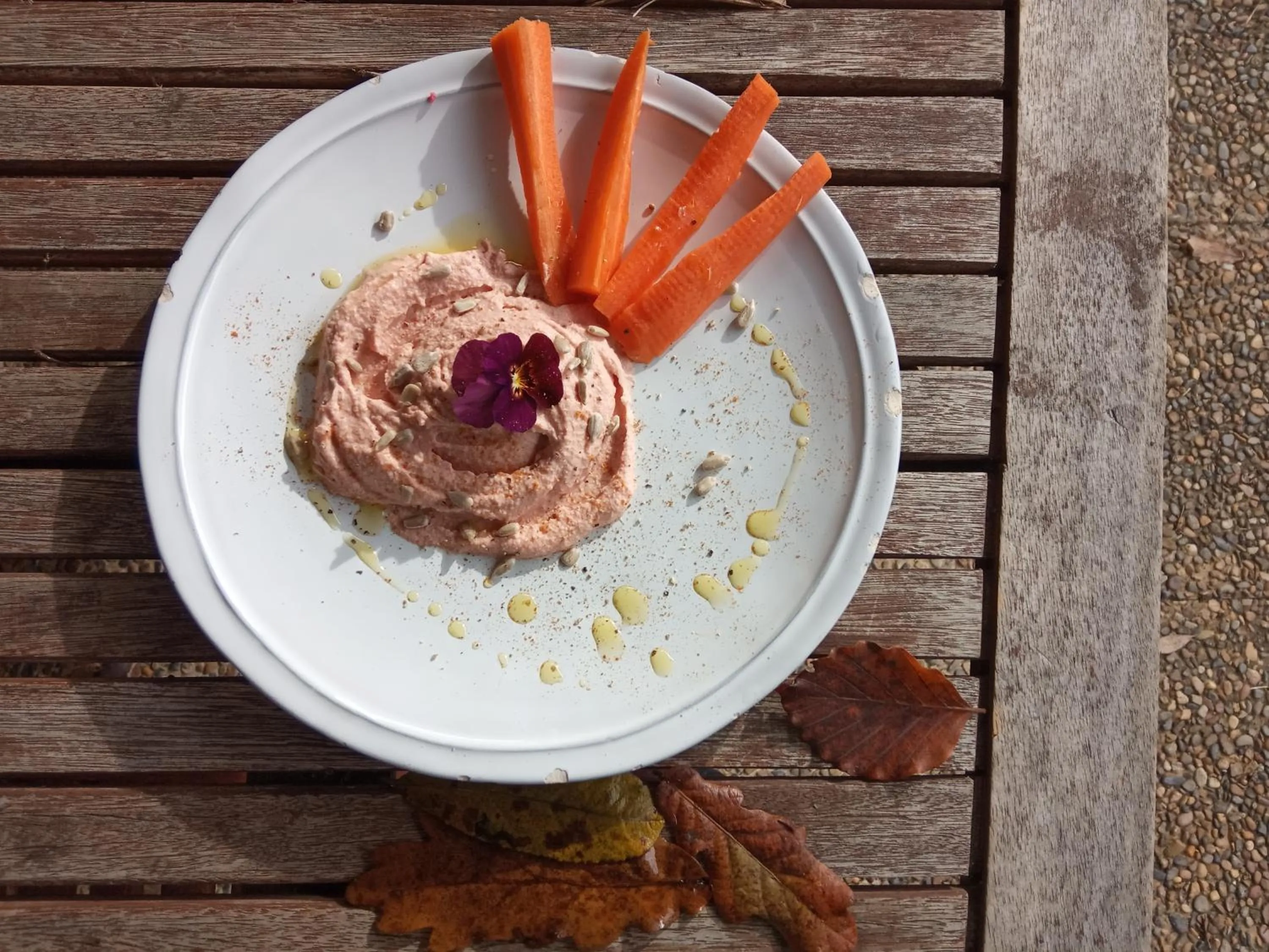 Restaurant/places to eat in Casa Rural Ecológica Kaaño Etxea el Bosque y la Naturaleza Sentir