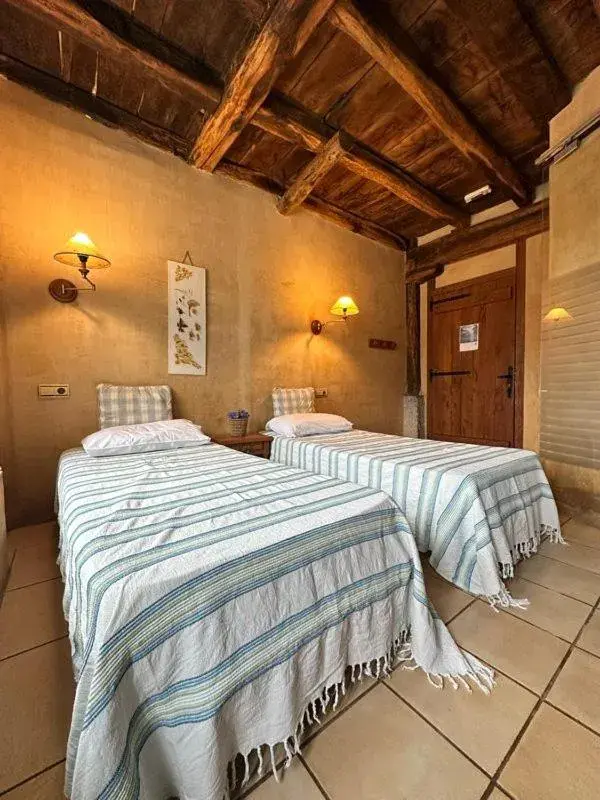 Room 5 - single occupancy in Casa Rural Ecológica Kaaño Etxea Room 5 - single occupancy in Casa Rural Ecológica Kaaño Etxea