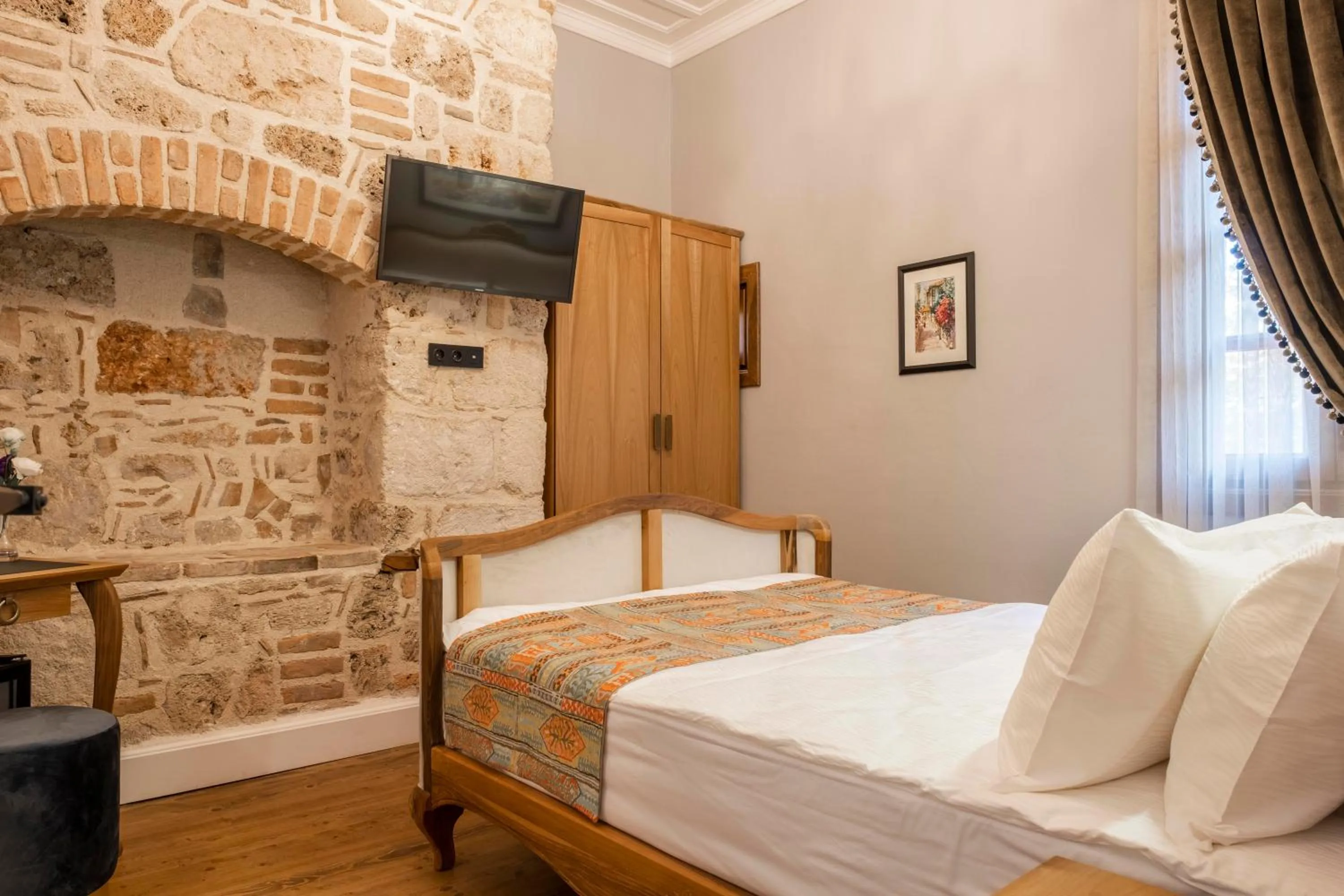 Bedroom, Bed in Hotel Lykia Old Town Antalya