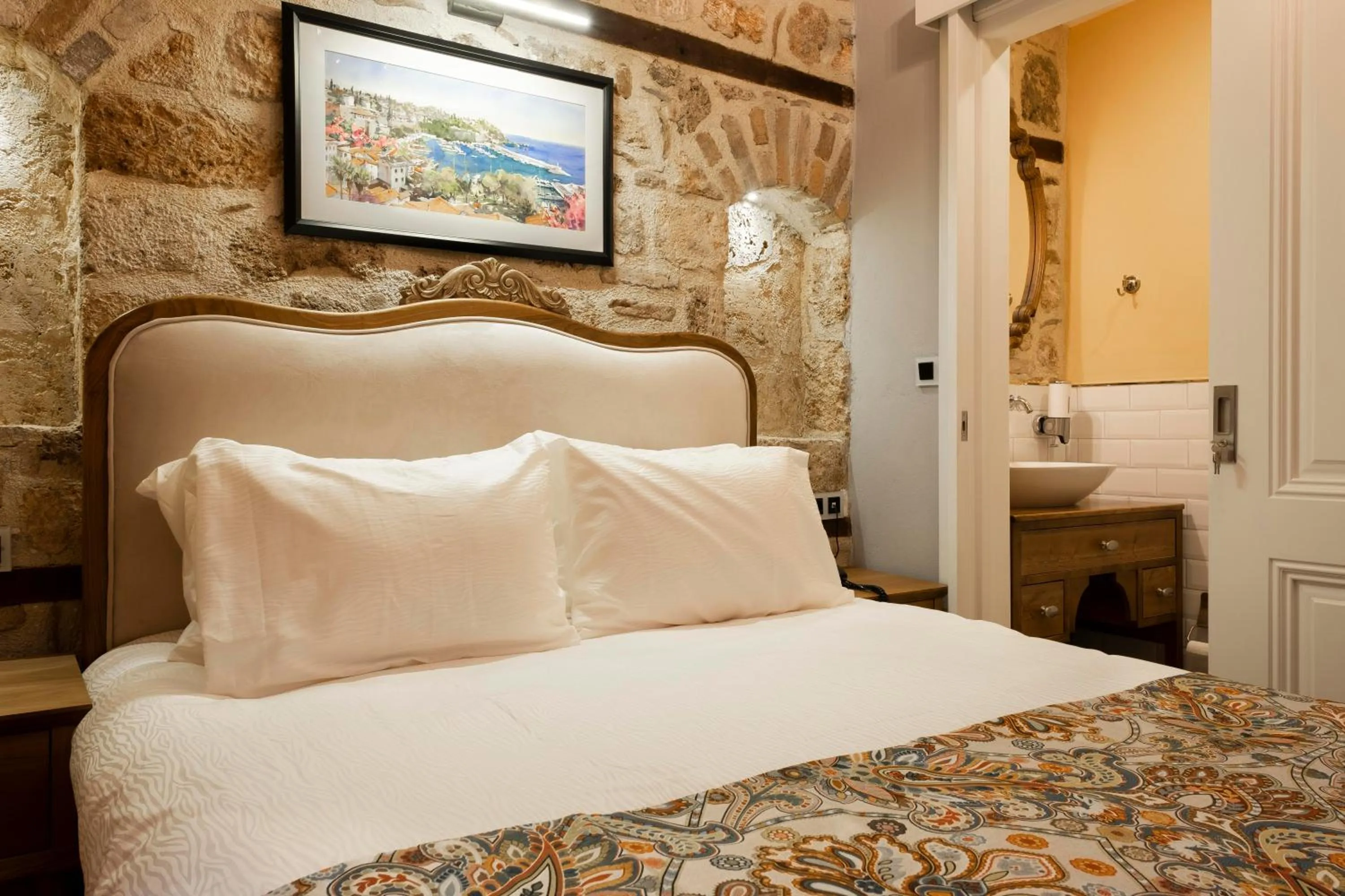 Photo of the whole room, Bed in Hotel Lykia Old Town Antalya