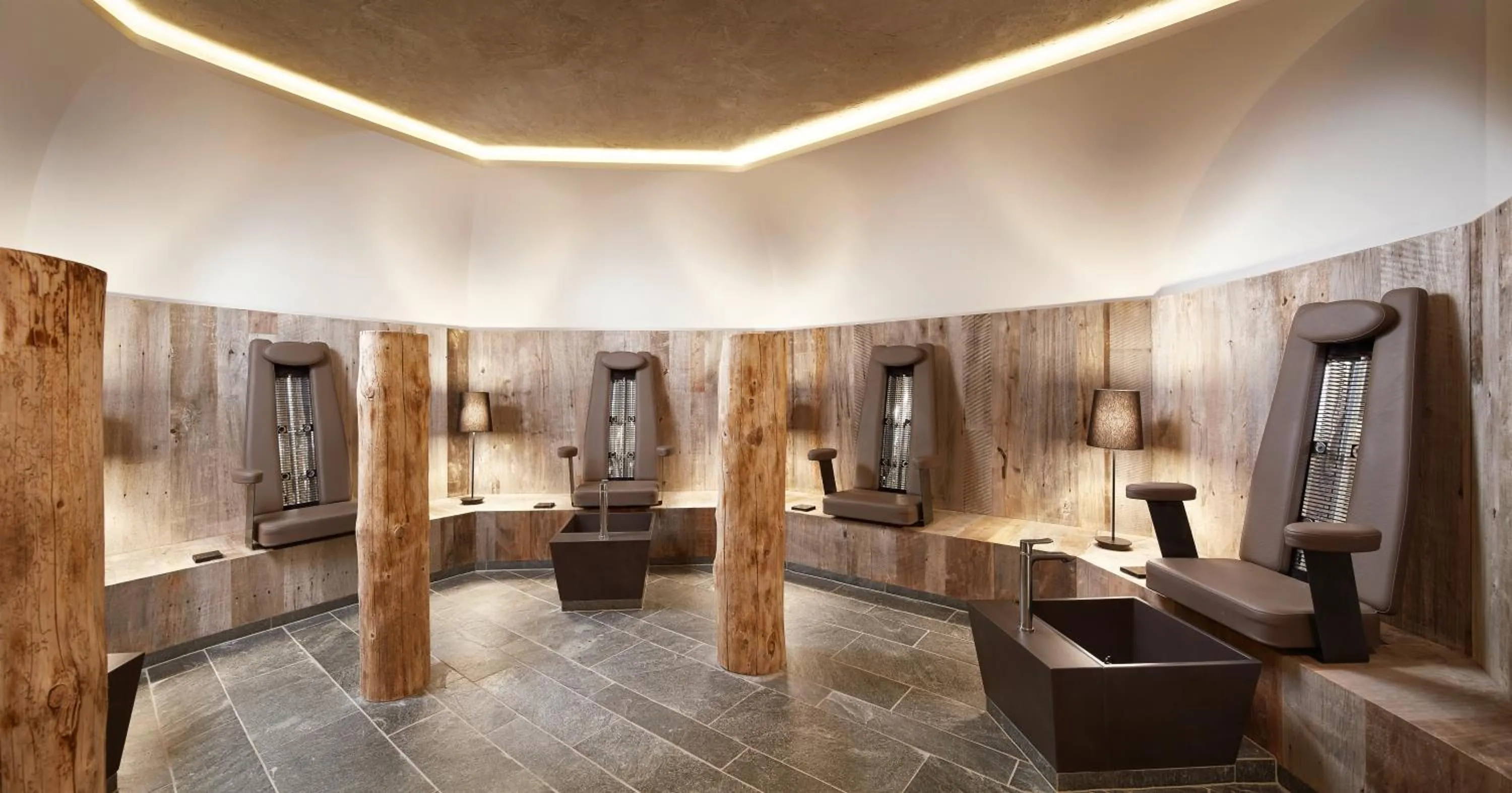 Spa and wellness centre/facilities in Hotel Berghof Crystal Spa & Sports