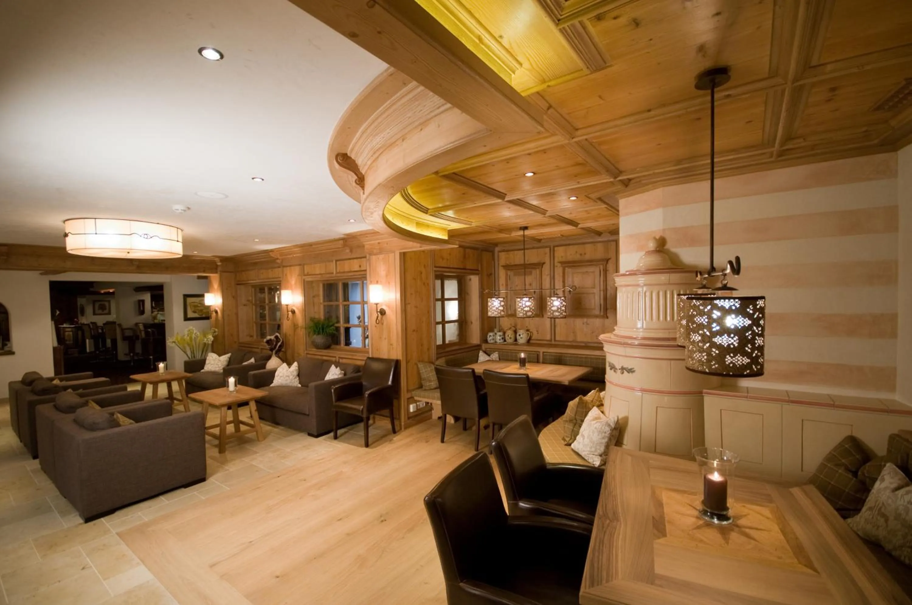 Lounge or bar in Hotel Berghof Crystal Spa & Sports