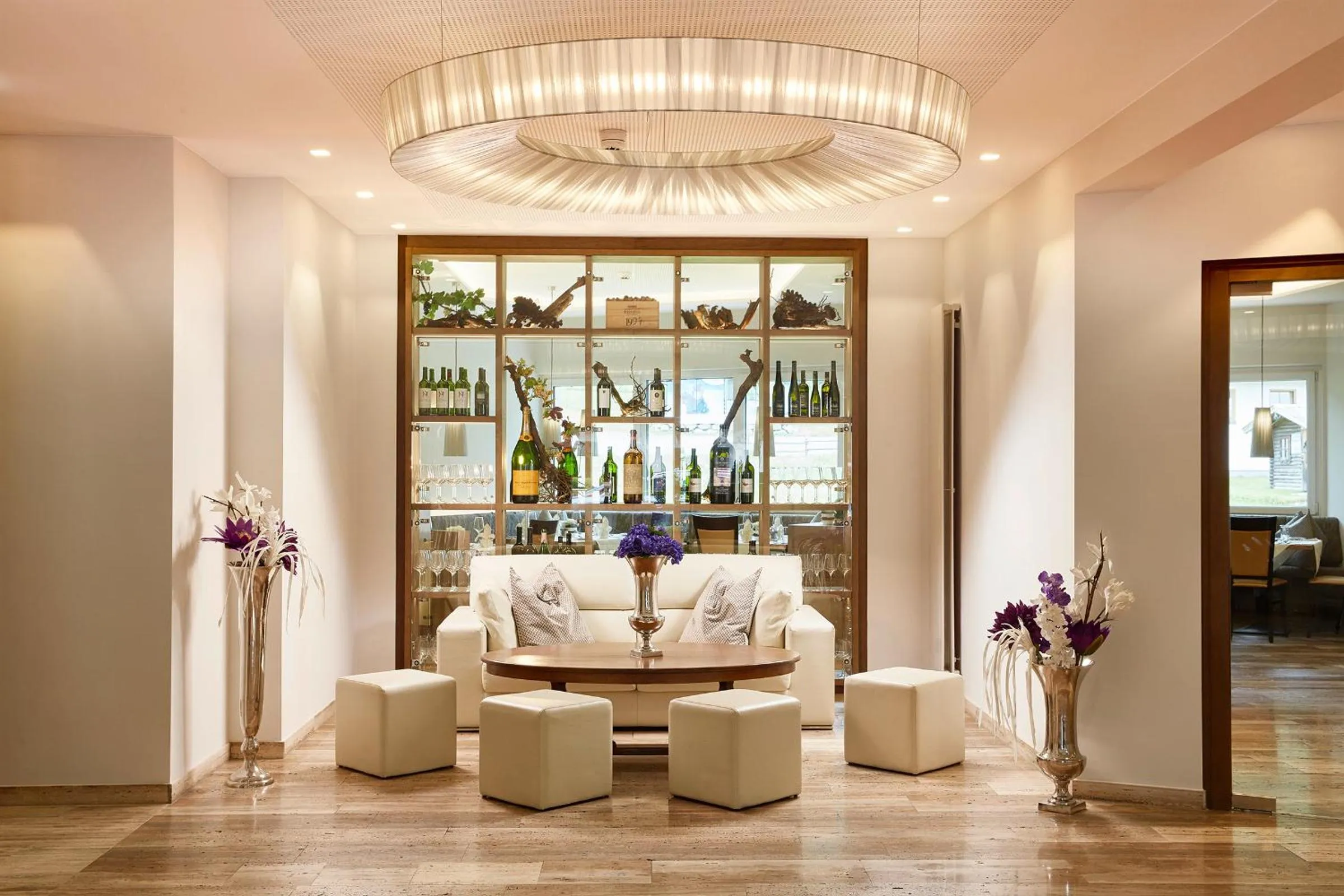 Library in Hotel Barbarahof 4 stars Superior - Adults Only "soft" from 10 years - Skibus-stop