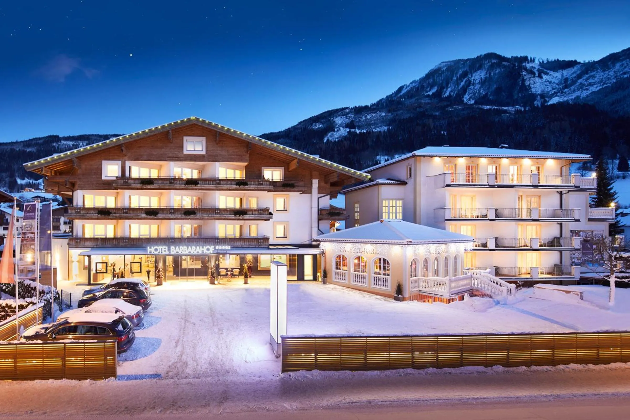 Property building in Hotel Barbarahof 4 stars Superior - Adults Only "soft" from 10 years - Skibus-stop